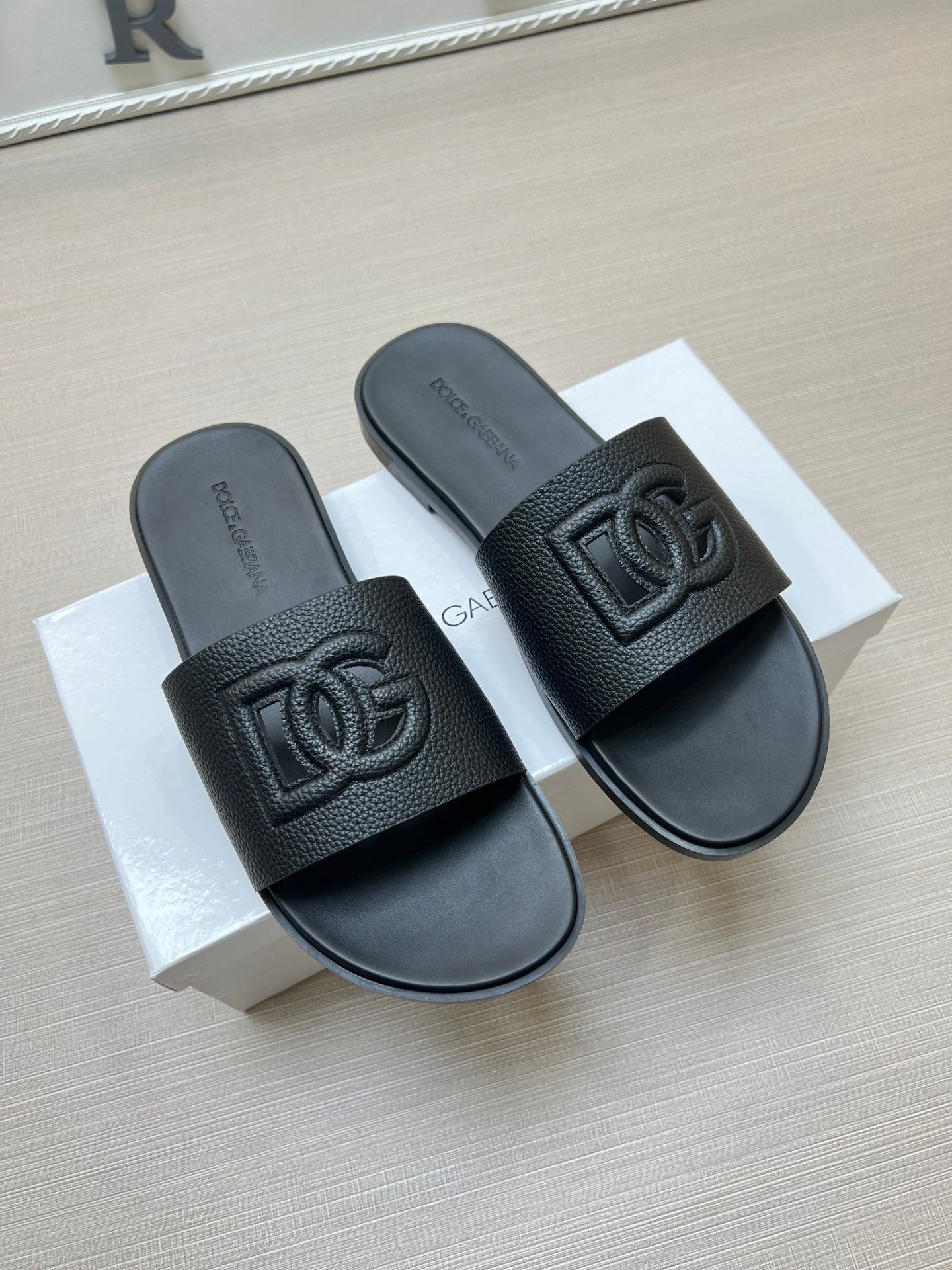 Z5ZA65 Popular slippers