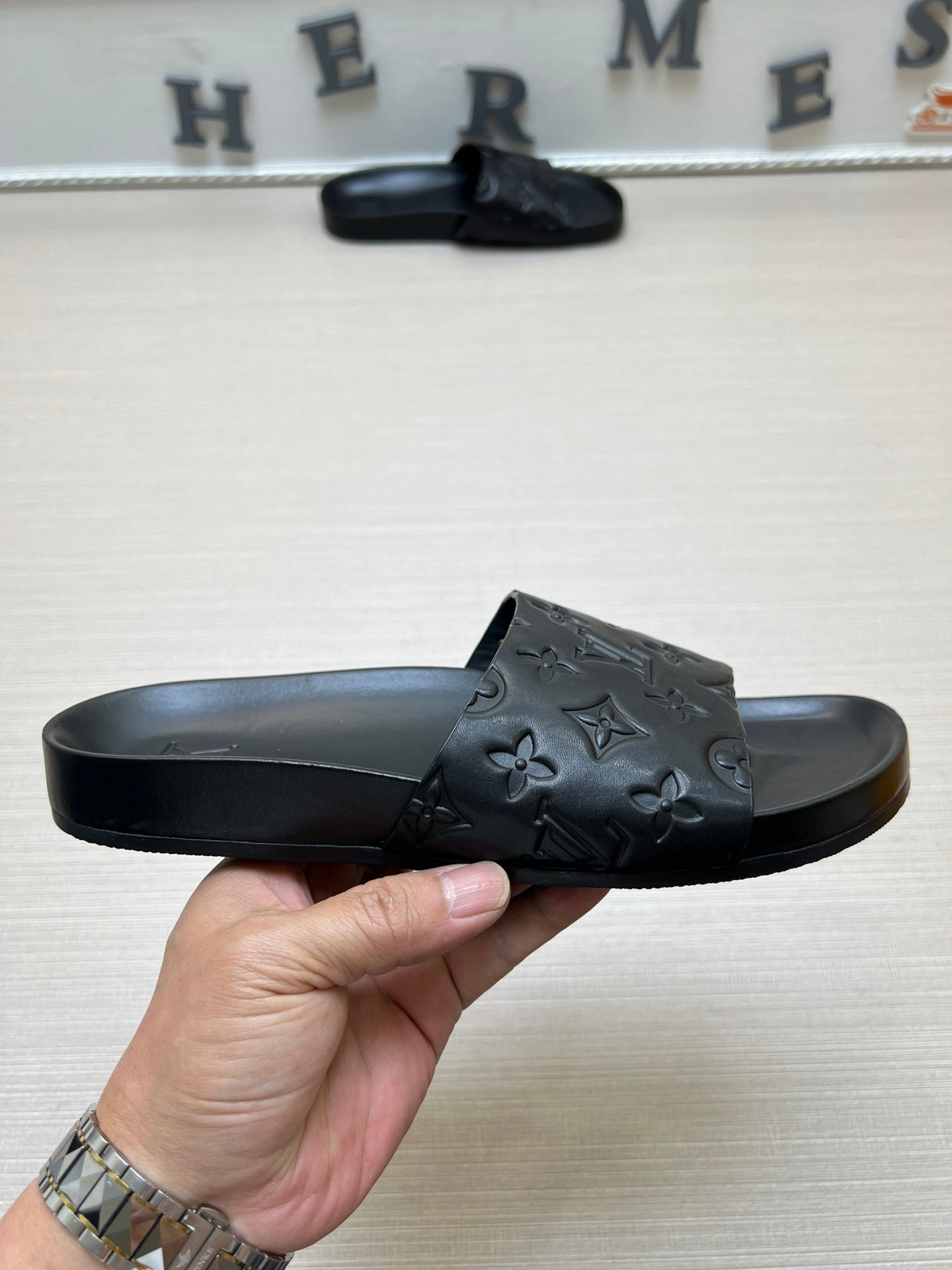 Z5ZE84 Popular slippers