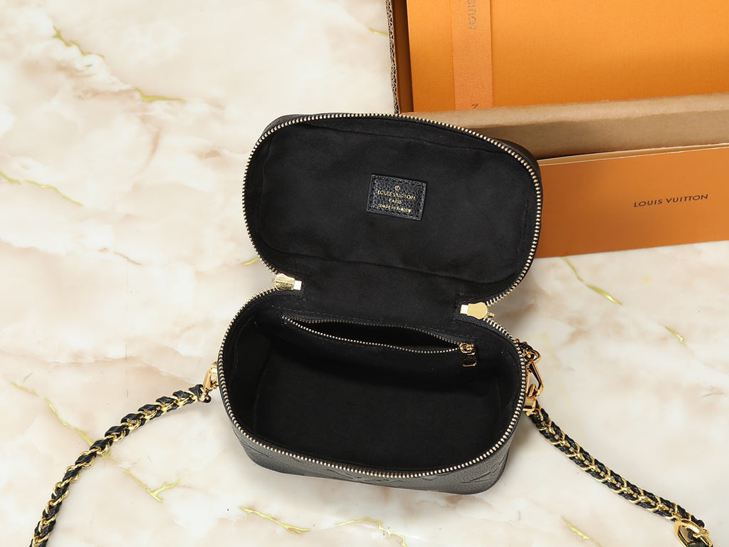 B1P76E2 Popular leather bag