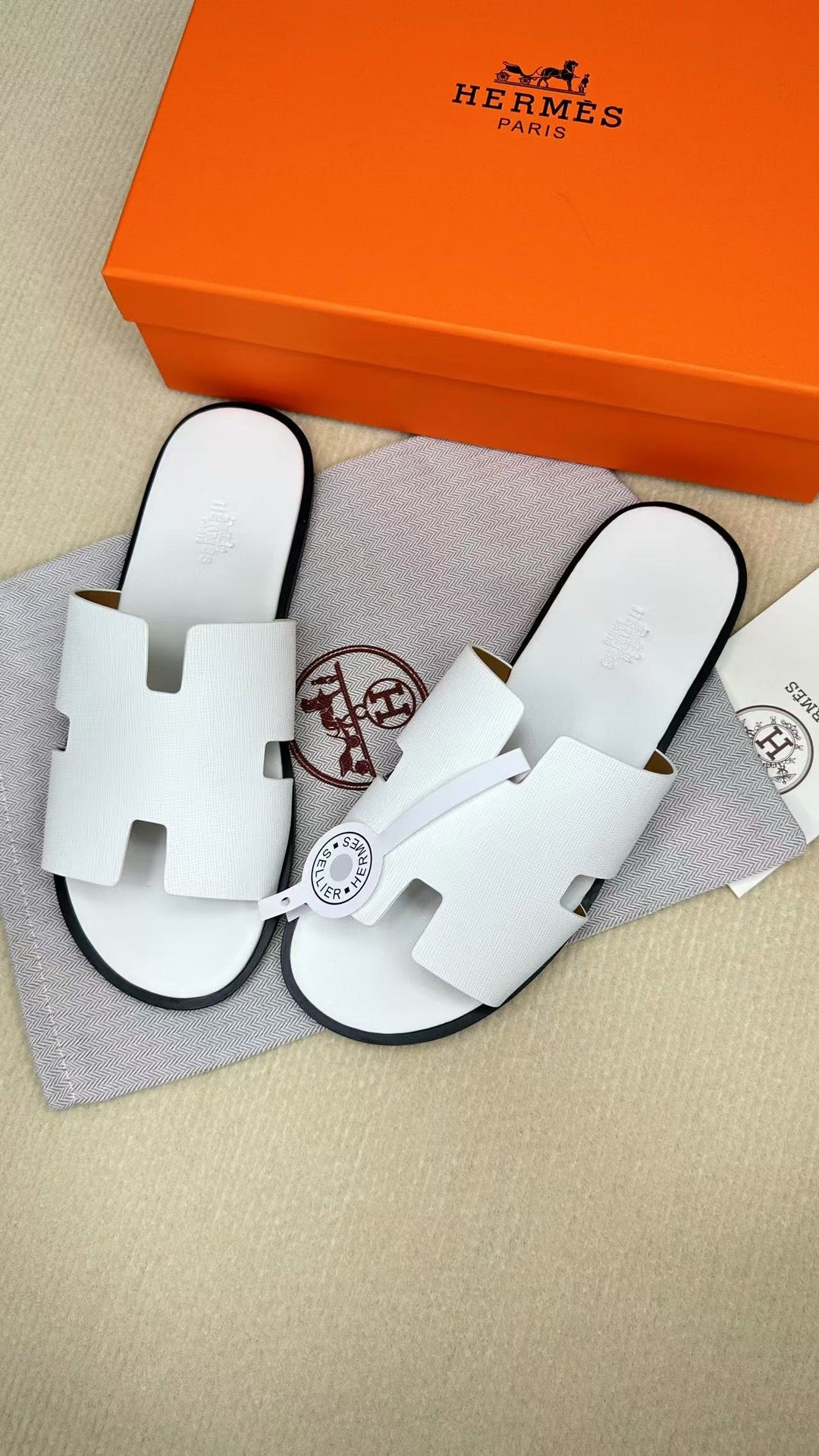 Z2X66H14 Popular high-quality leather Shoes