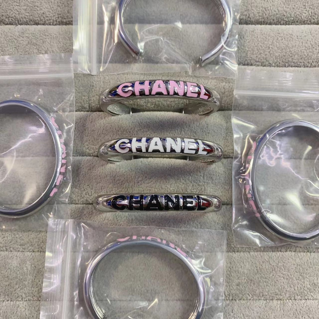 X1Q85C34K  Popular Bracelets