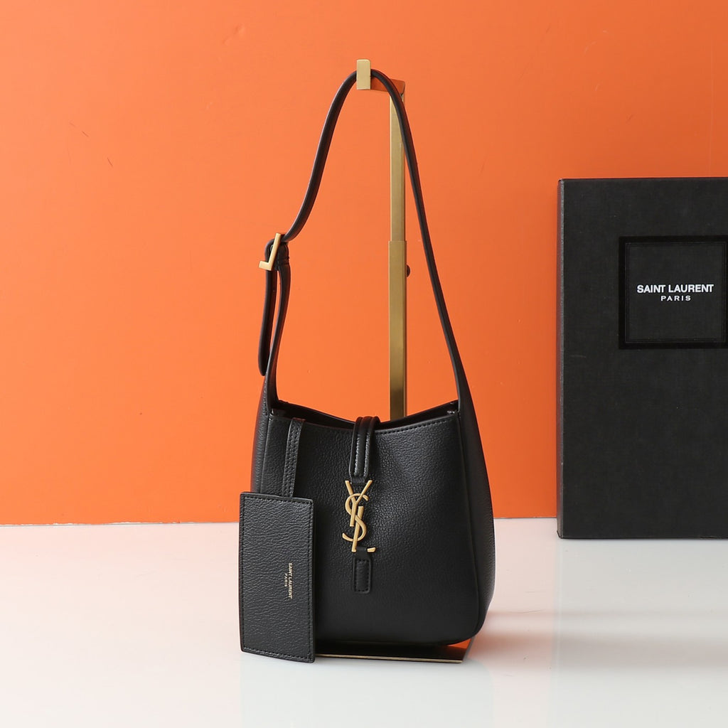 B1N165SL116 Popular  leather bag