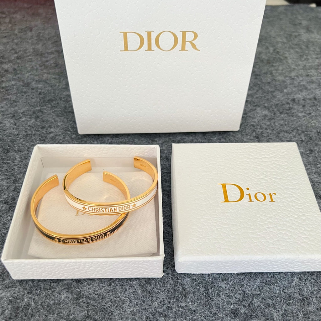 X1B82D240K  Popular Bracelets