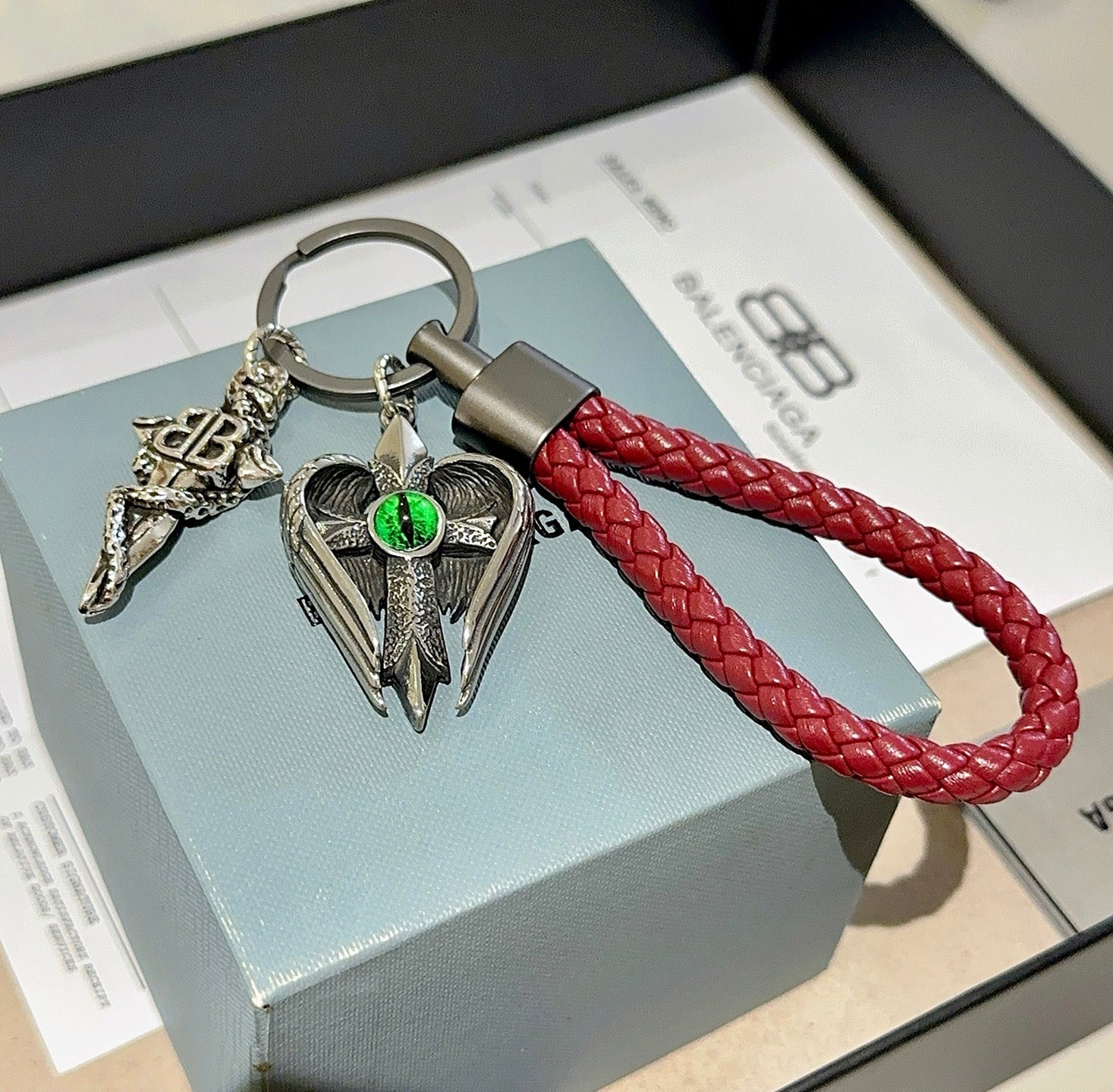 A1Z105J75 Popular bag 's charms accessories