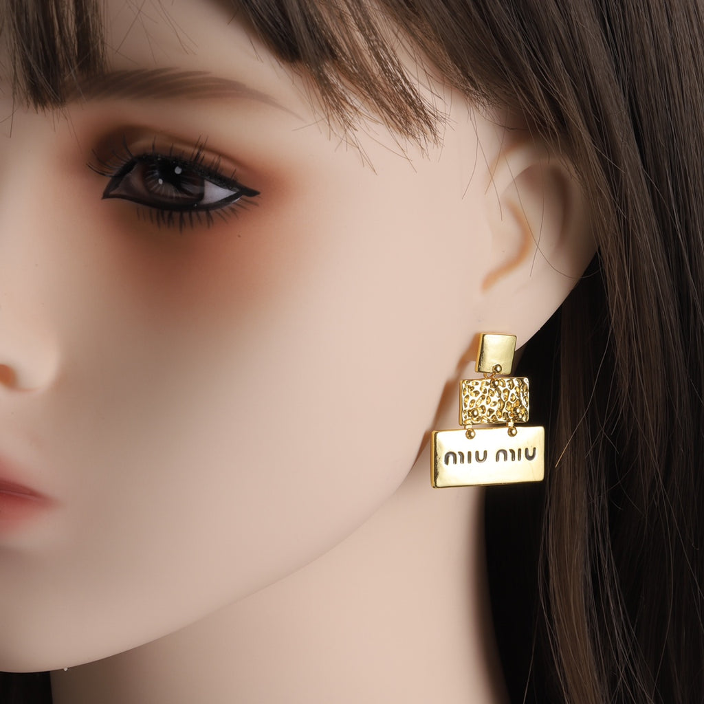 X1Z94A524E Popular  Earrings