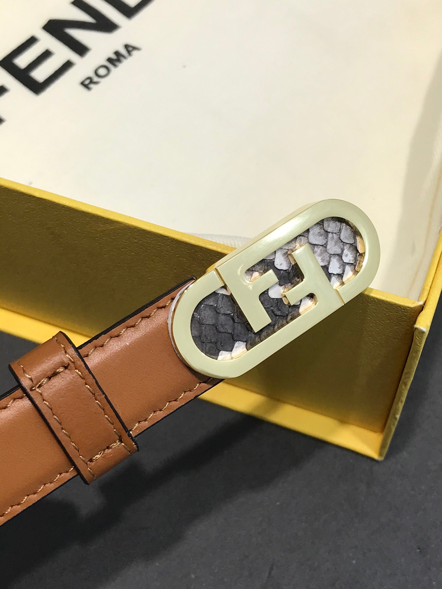 P1Q64F76 Popular  High quality belt With full package