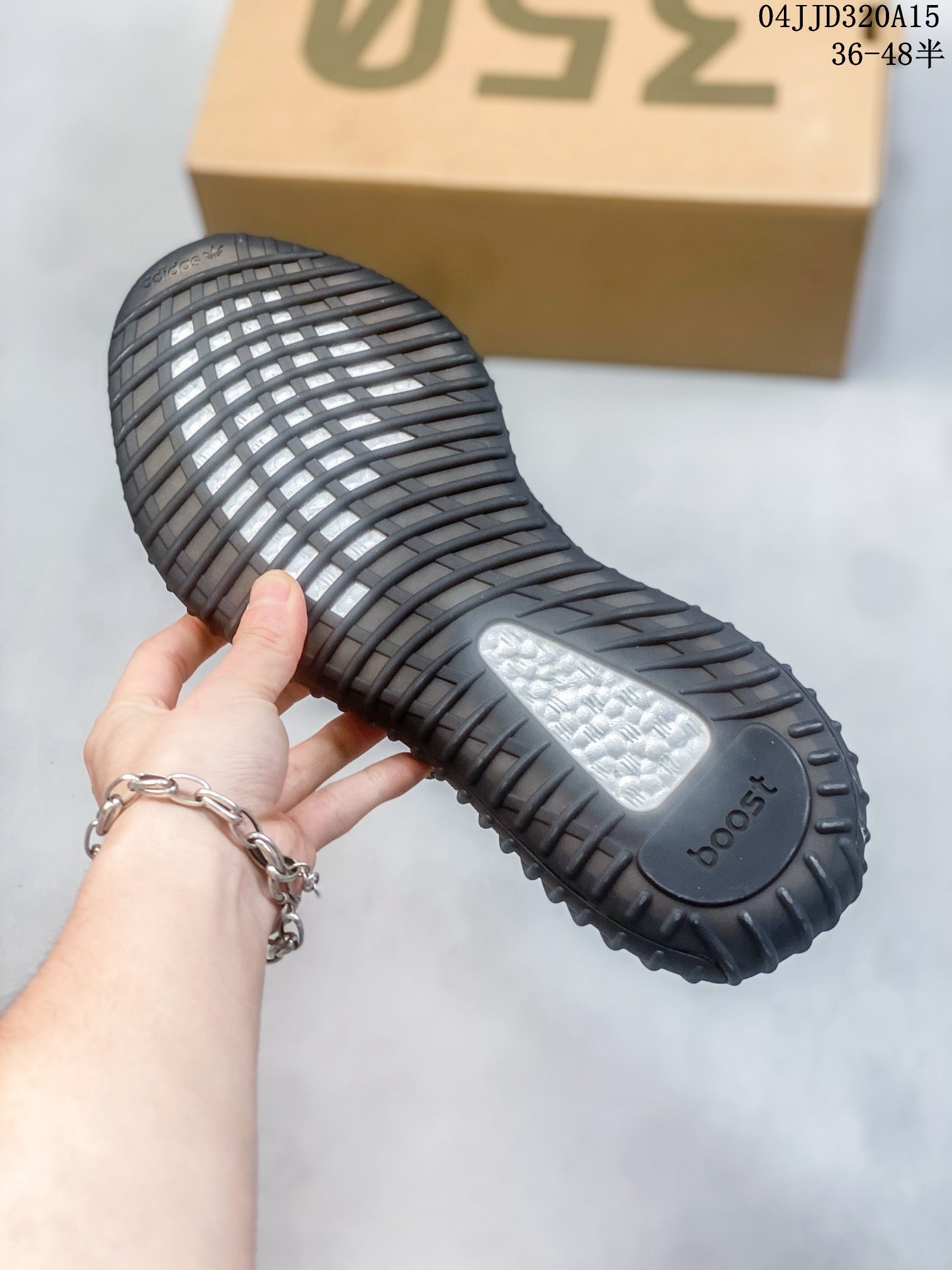 Z4Z45A110  Popular shoes