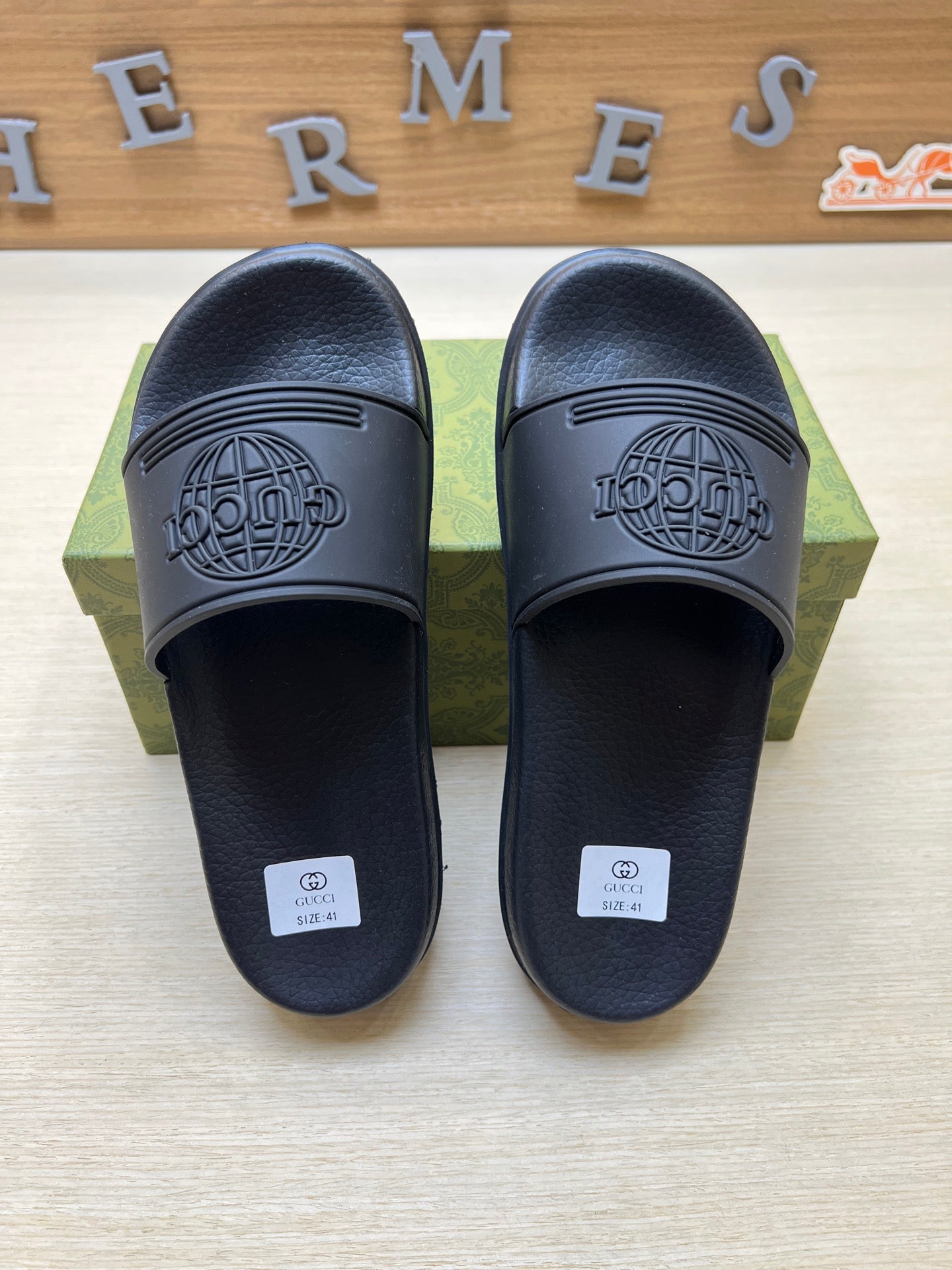 Z5R66B23 Popular  Slippers