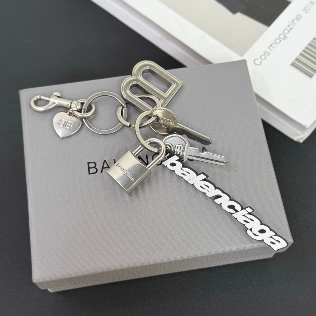 A1R46J40 Popular bag 's charms accessories
