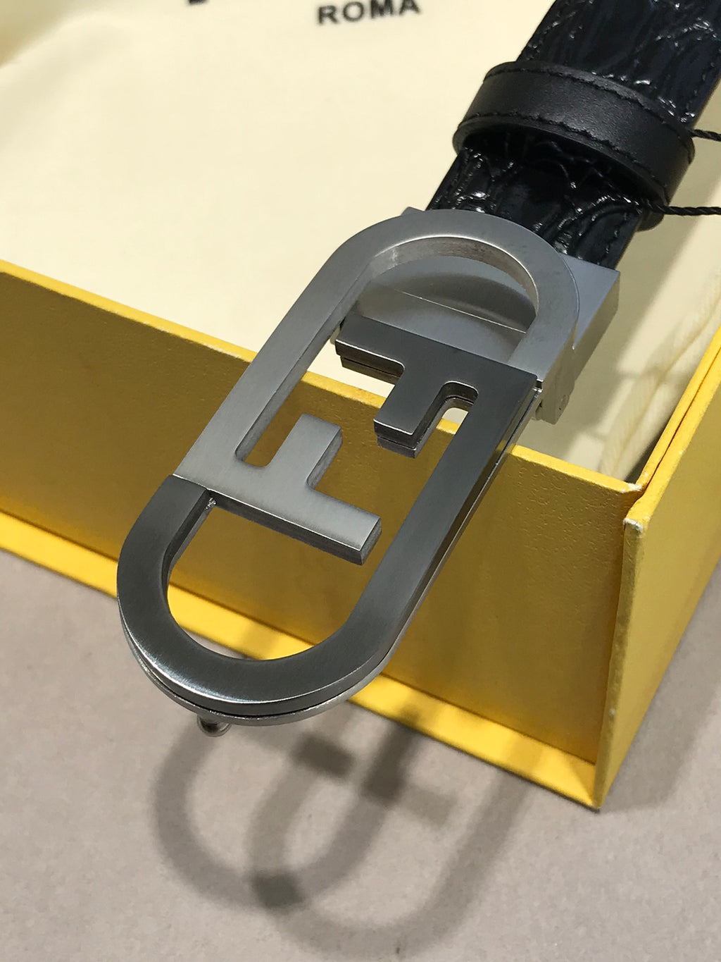 P1Q64F91 Popular  High quality belt With full package