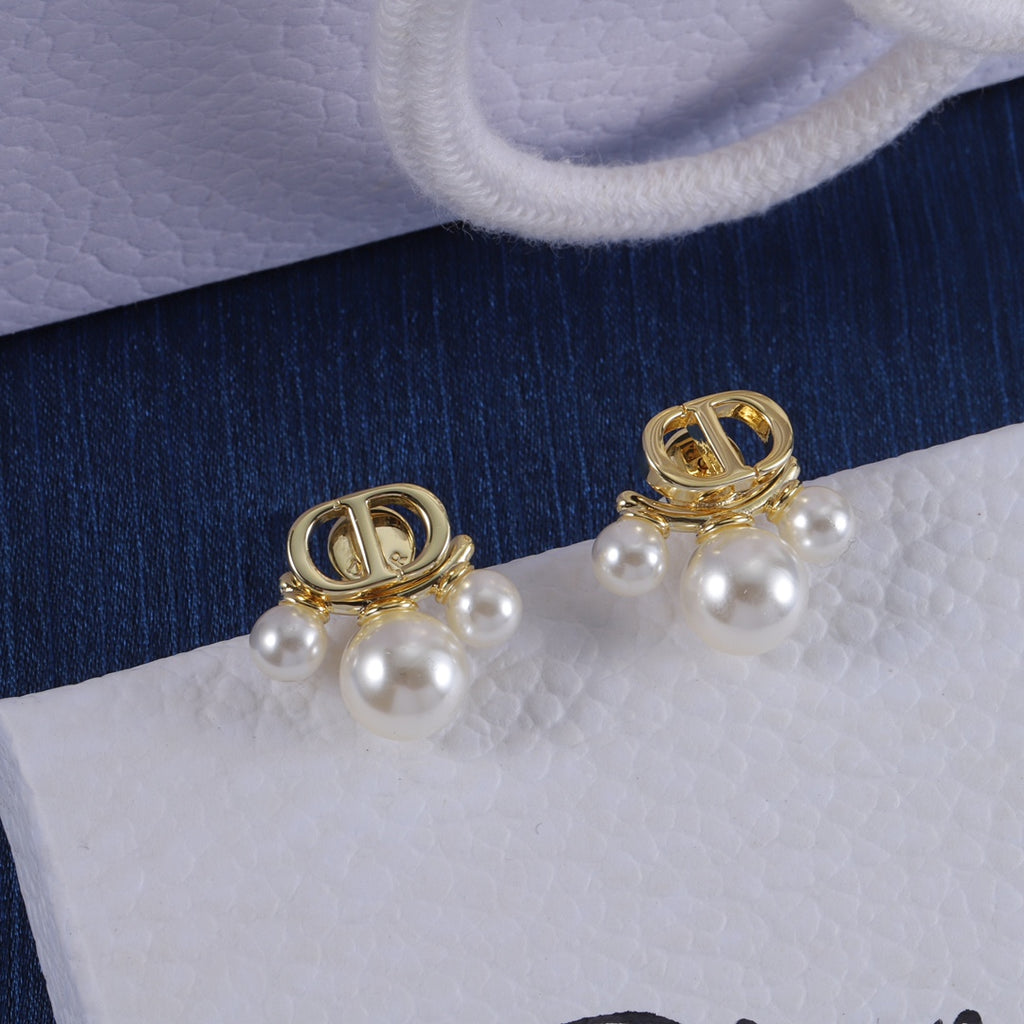 X1Z94D1077E Popular  Earrings