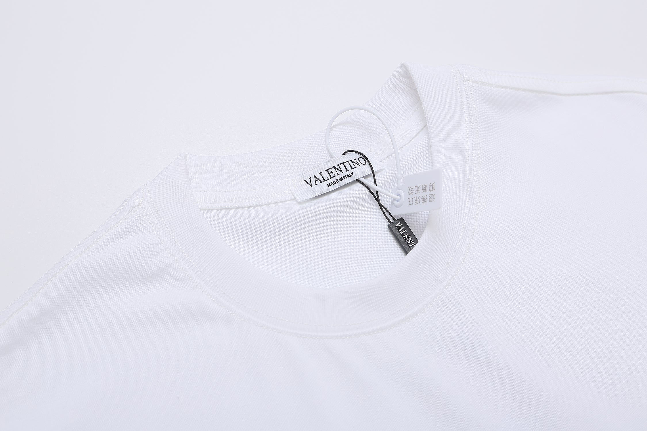 U1R45VL189 Popular T-shirt