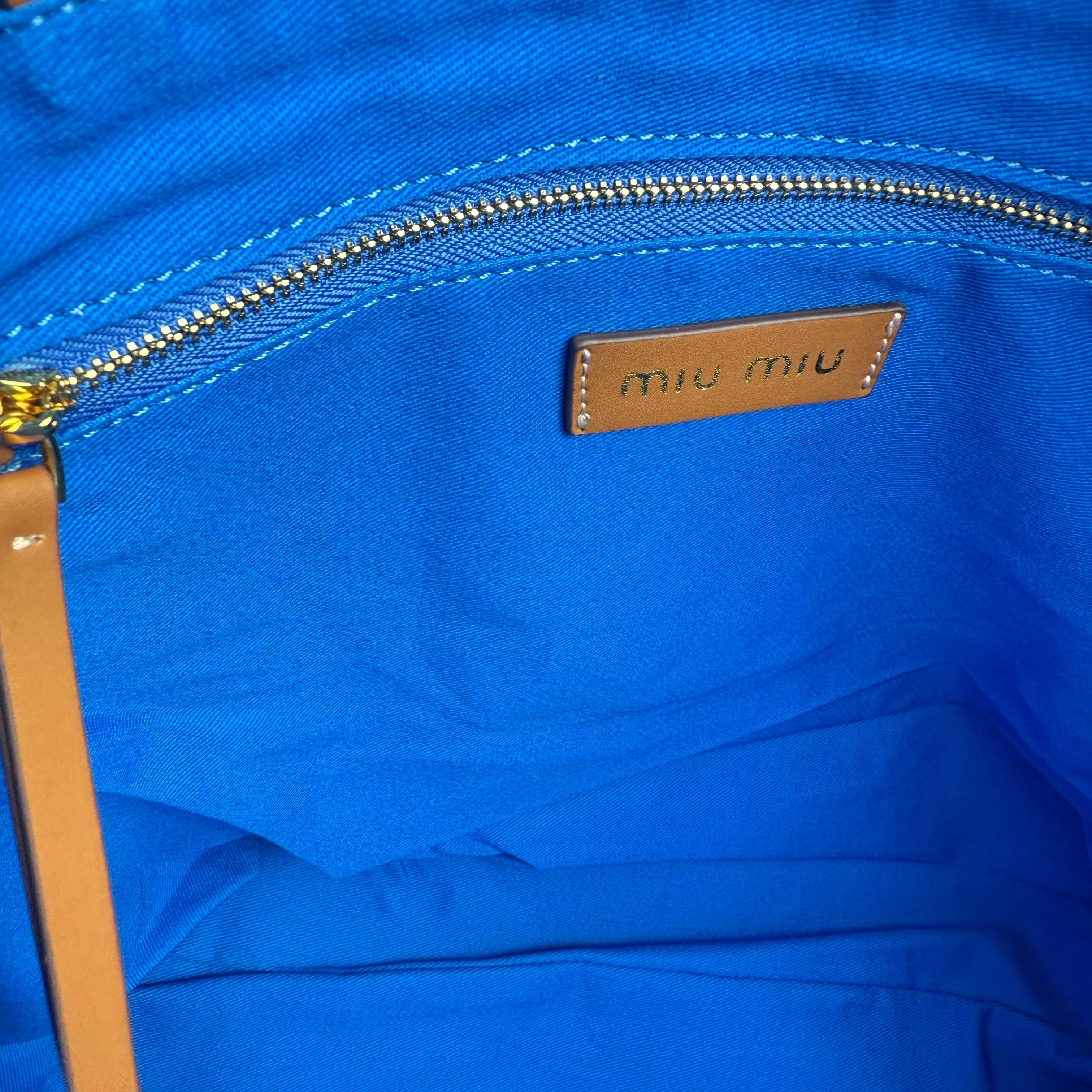 B1P46A166 Popular woven bags