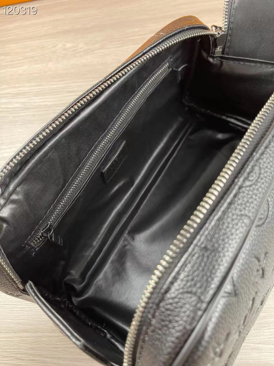 B1R155E1 Popular   leather bag