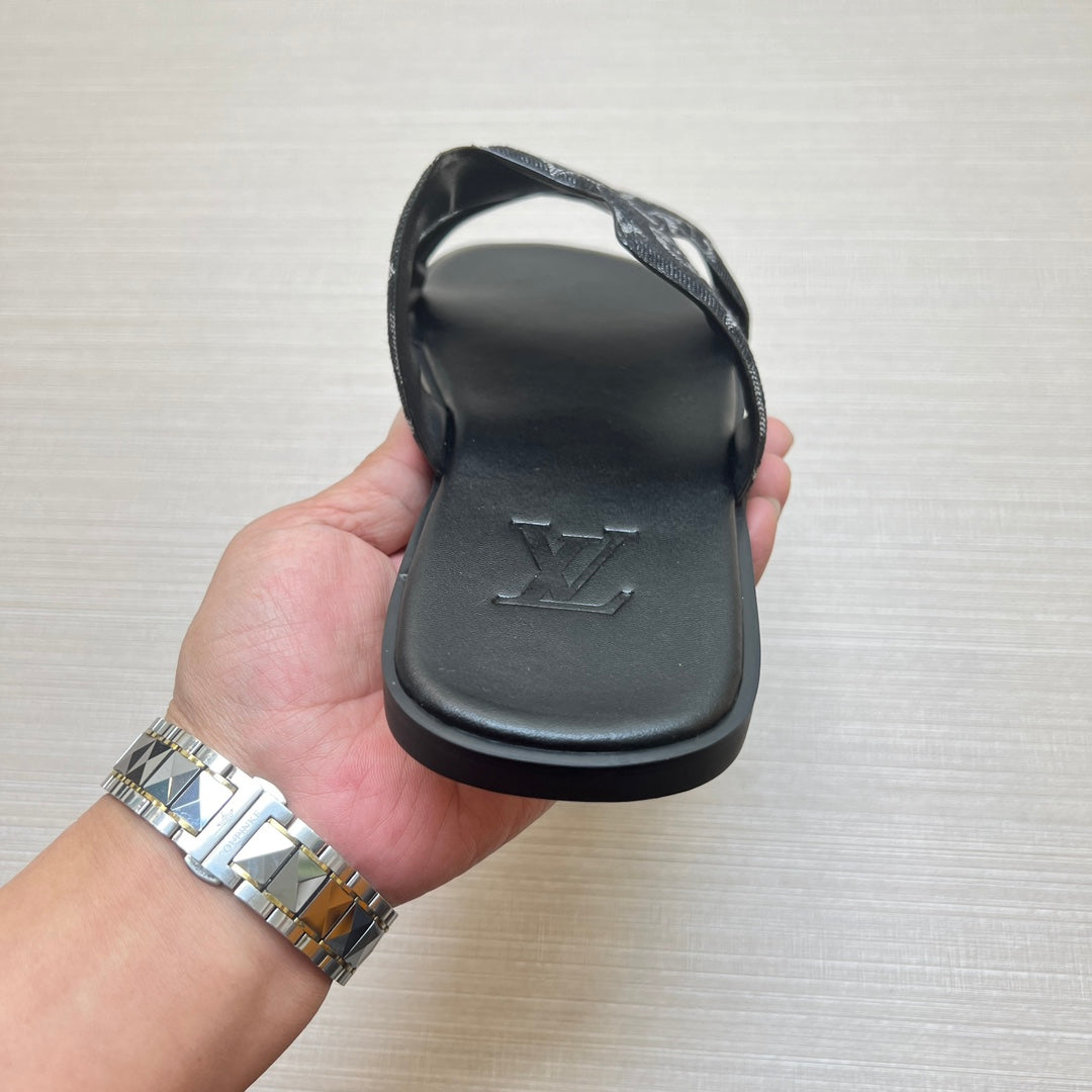 Z5ZE32 Popular slippers
