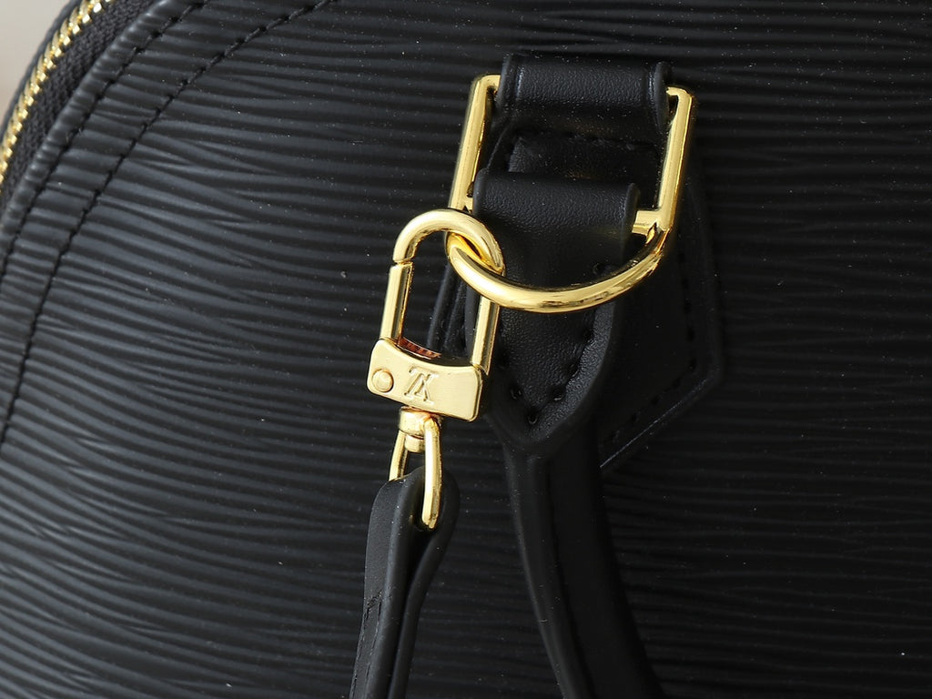 B1P46E103 Popular leather bag