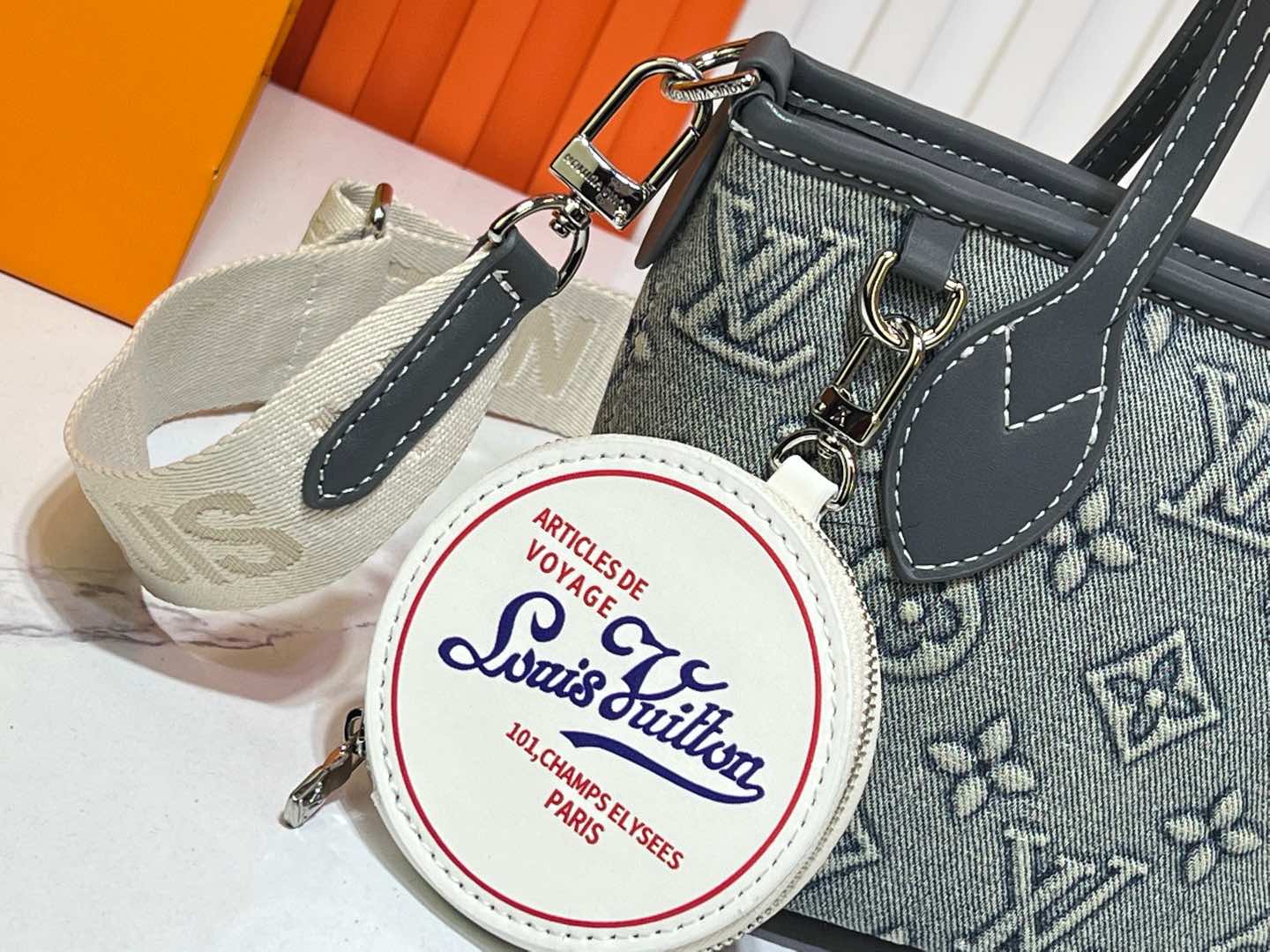 B12W15E45 Popular   bag