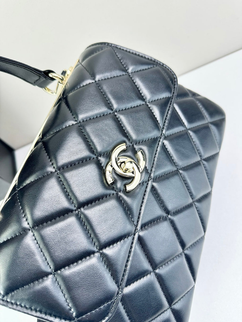 B1X76C6 Popular leather bag