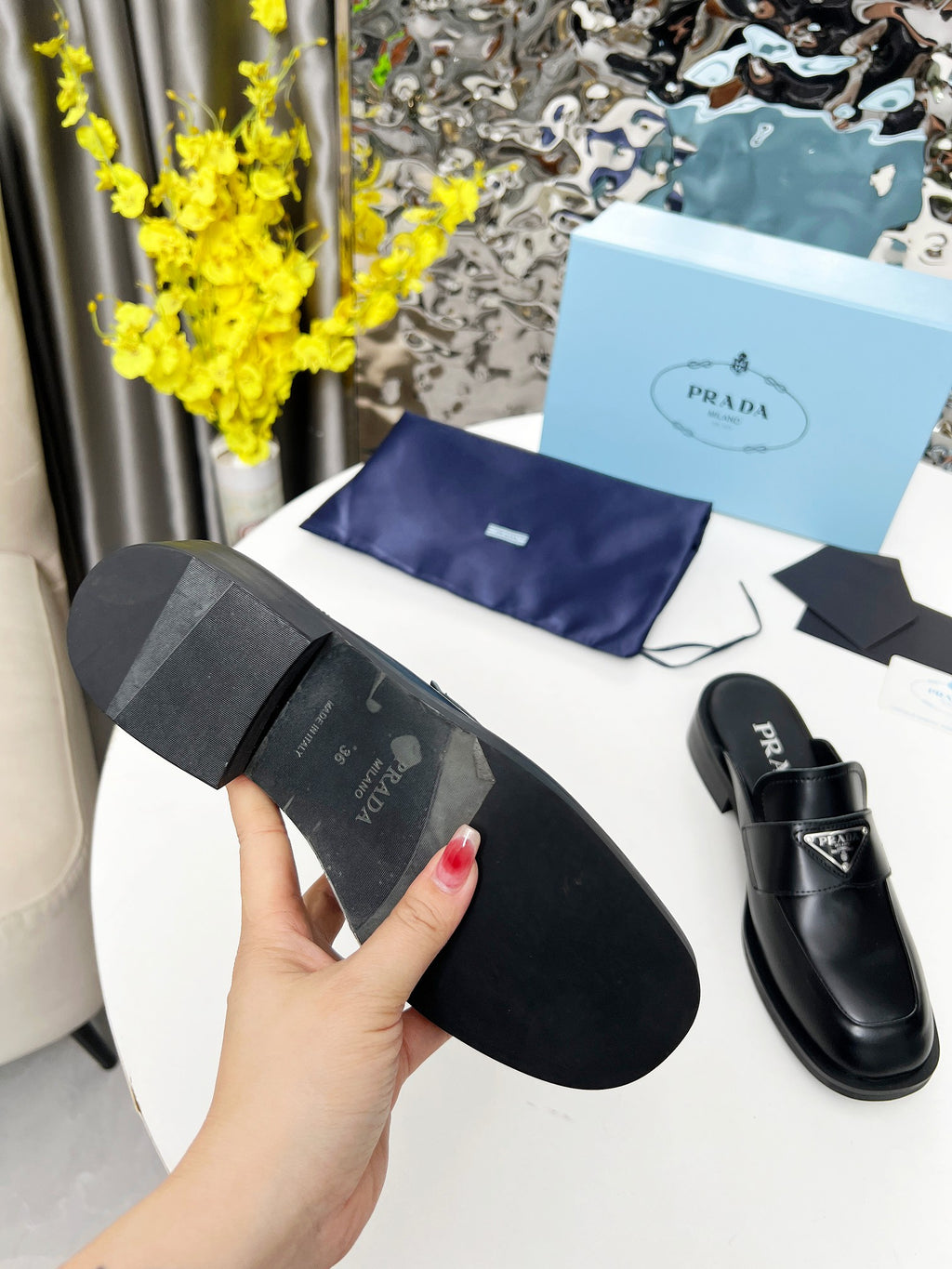 Z2Q105P403 Popular high-quality leather Shoes