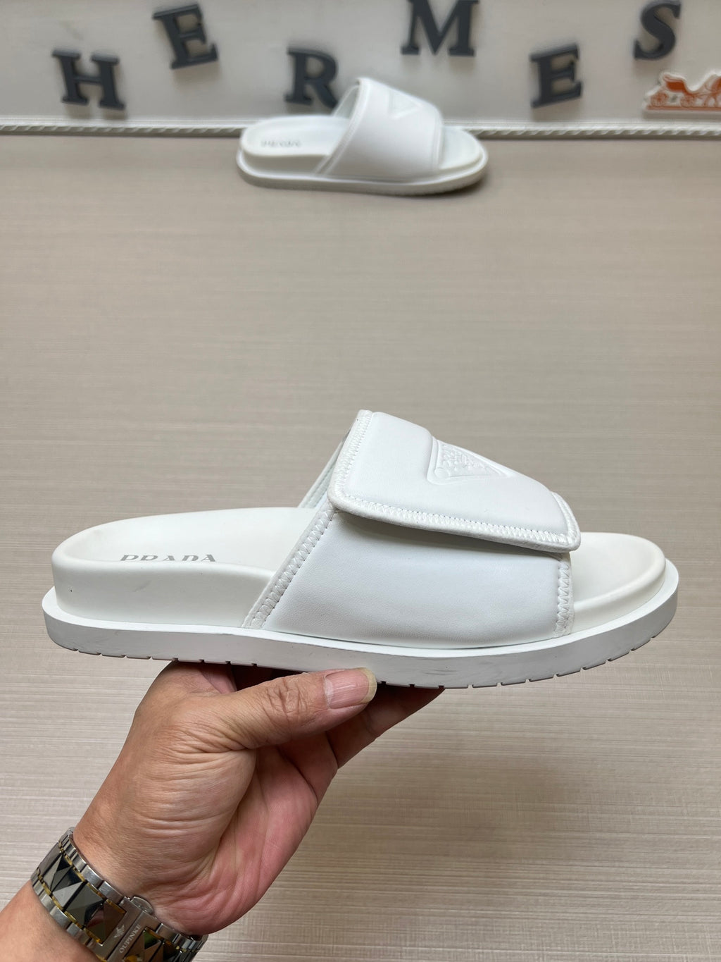 Z5ZPD6 Popular slippers