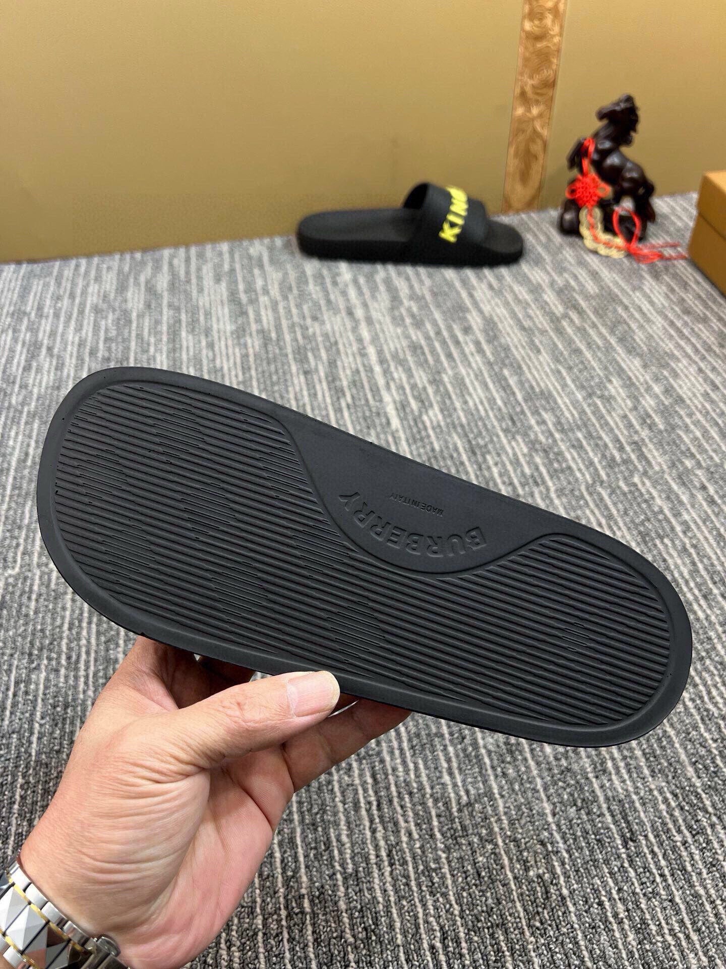 Z5Z35R255 Popular Slippers