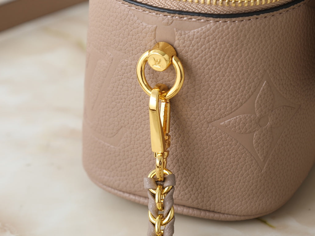 B1P76E2 Popular leather bag