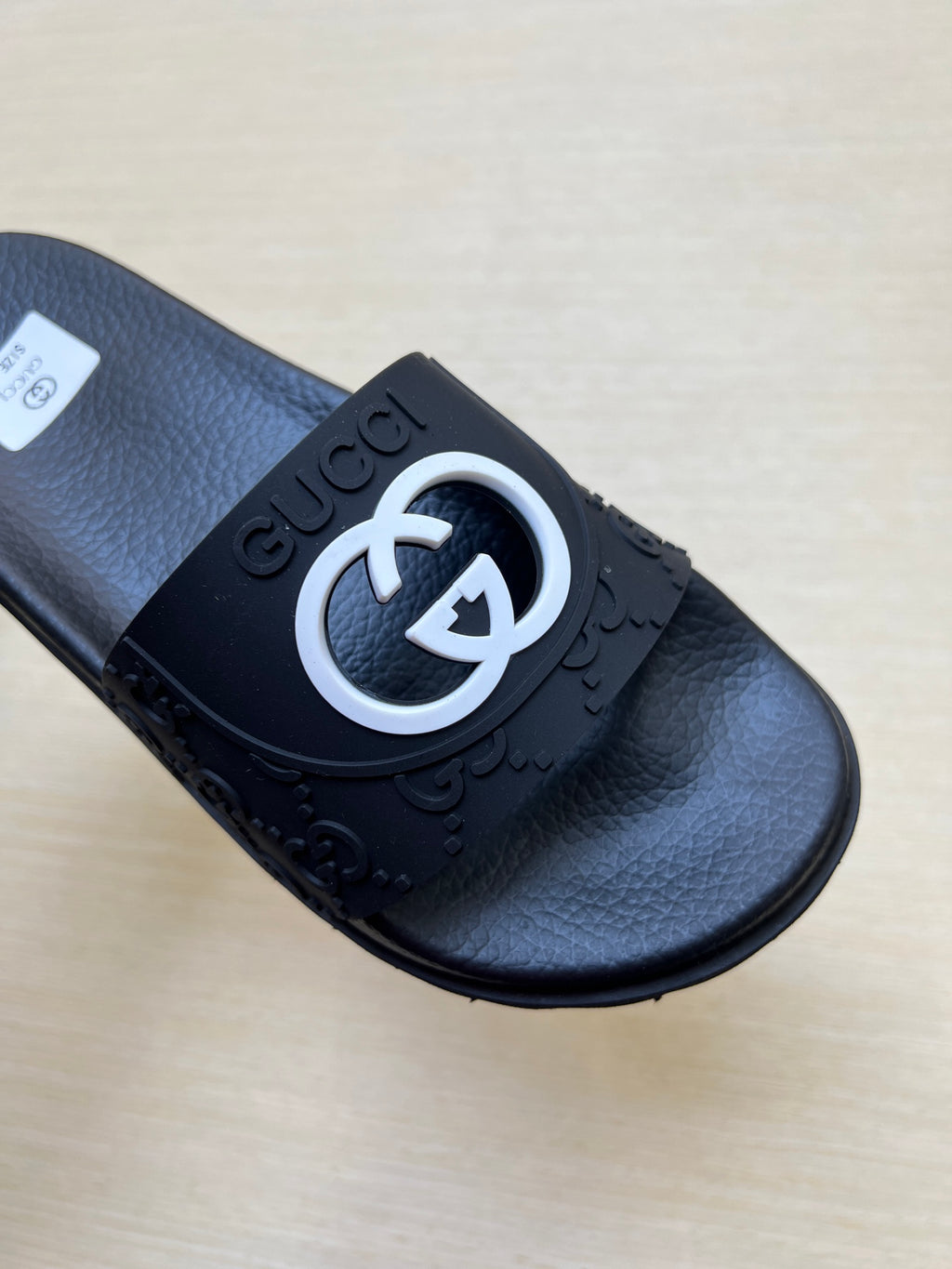 Z5X76B6  Popular slippers