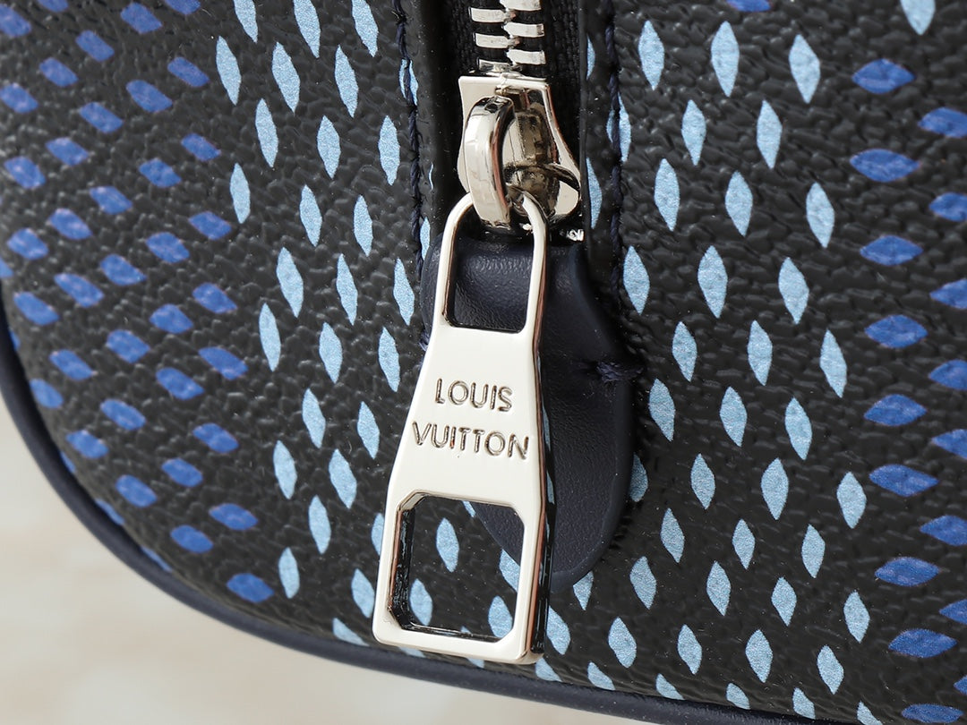 B1R15E69  Popular   leather bag