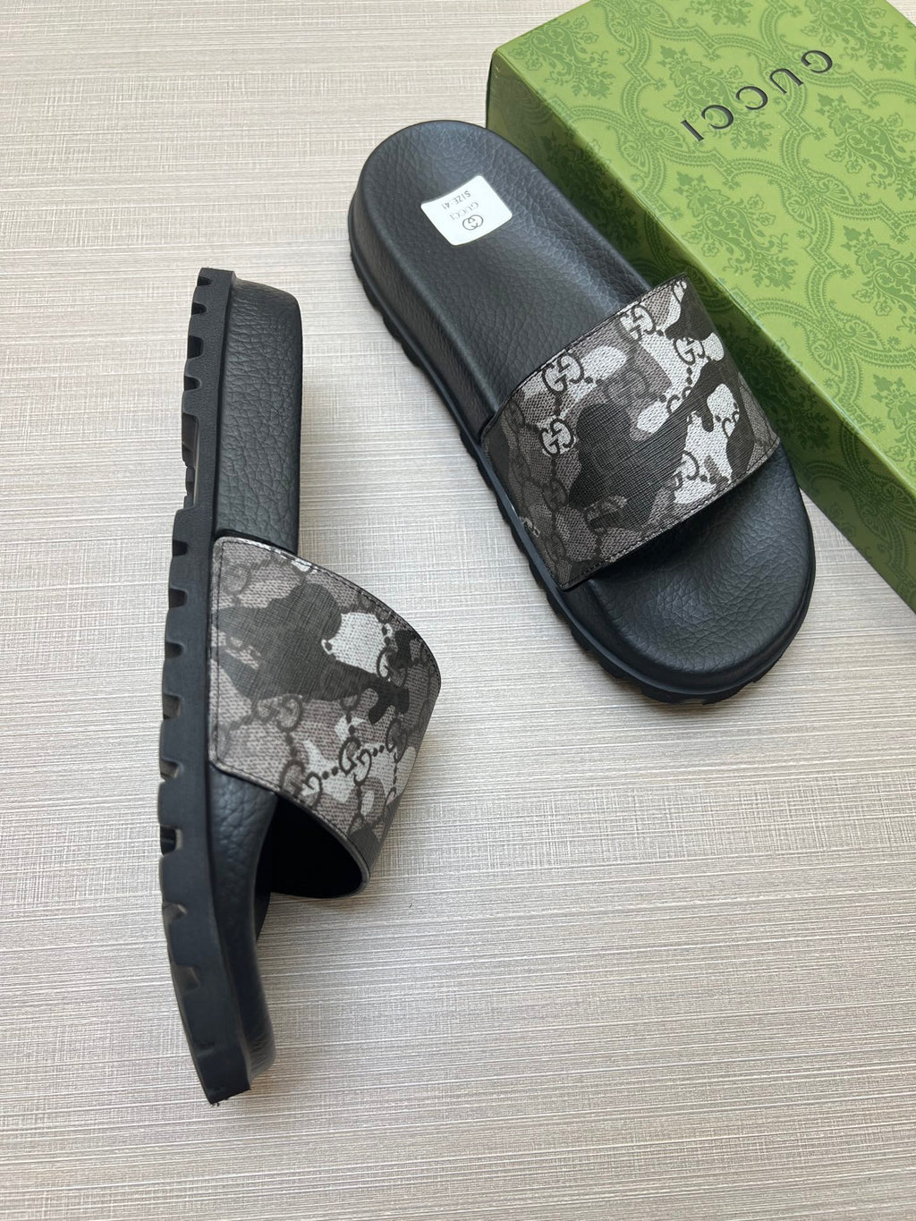 Z5X76B4 Popular slippers