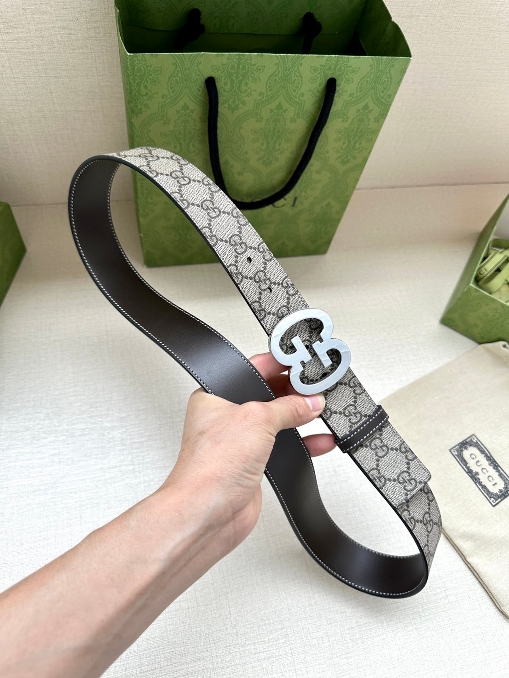 P1R55B210 Popular  High quality belt With full package