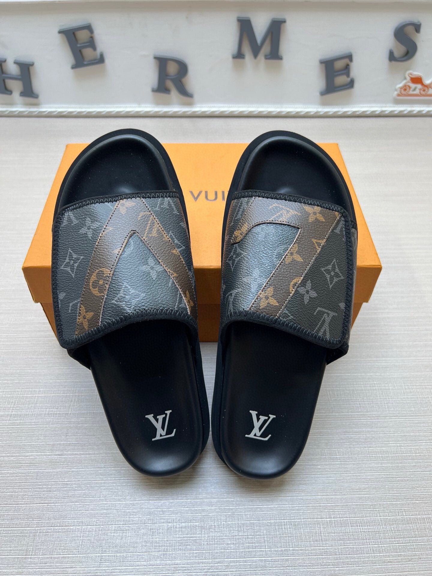 Z5WE251 Popular Slippers