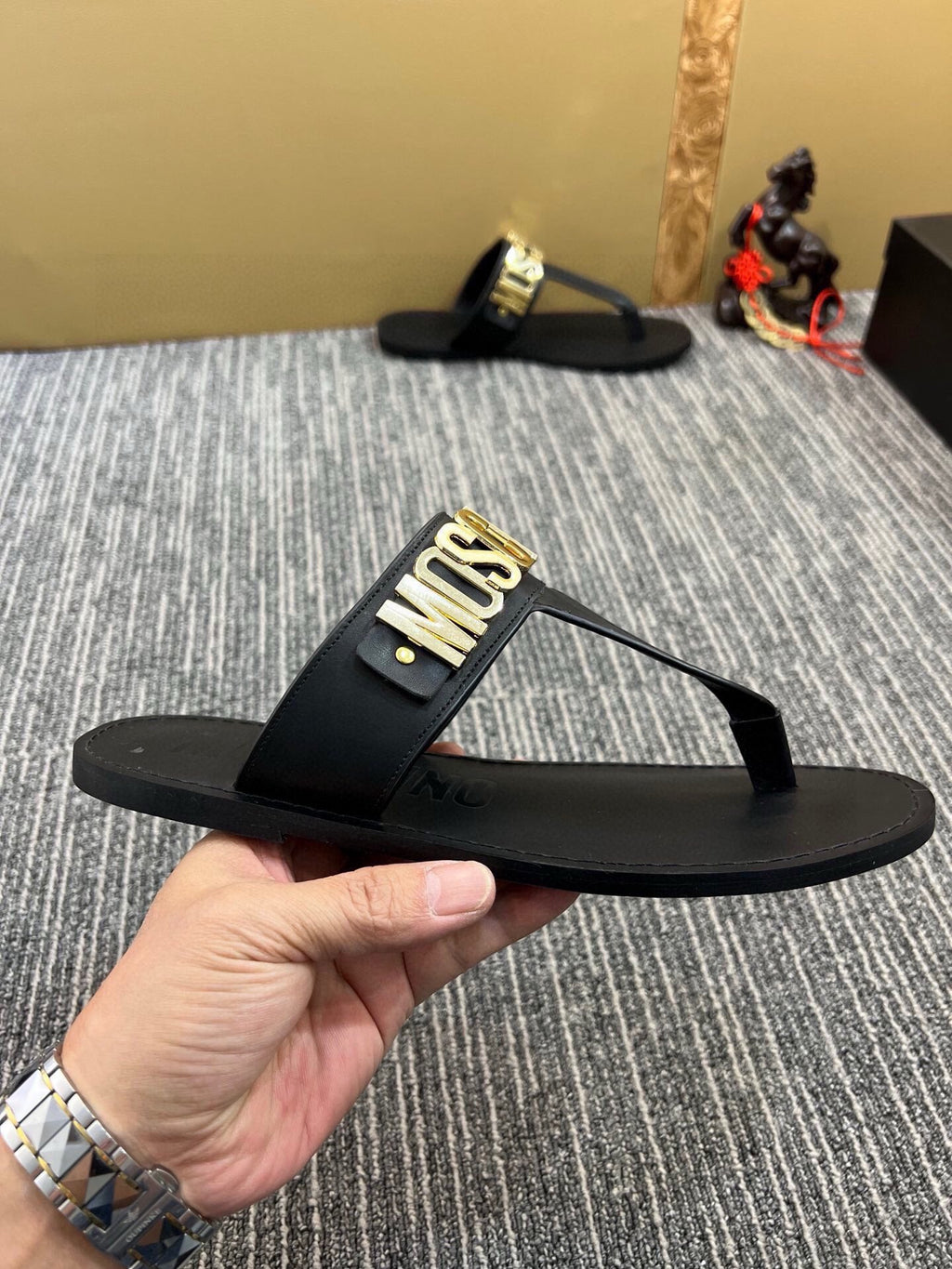 Z5ZA118 Popular slippers