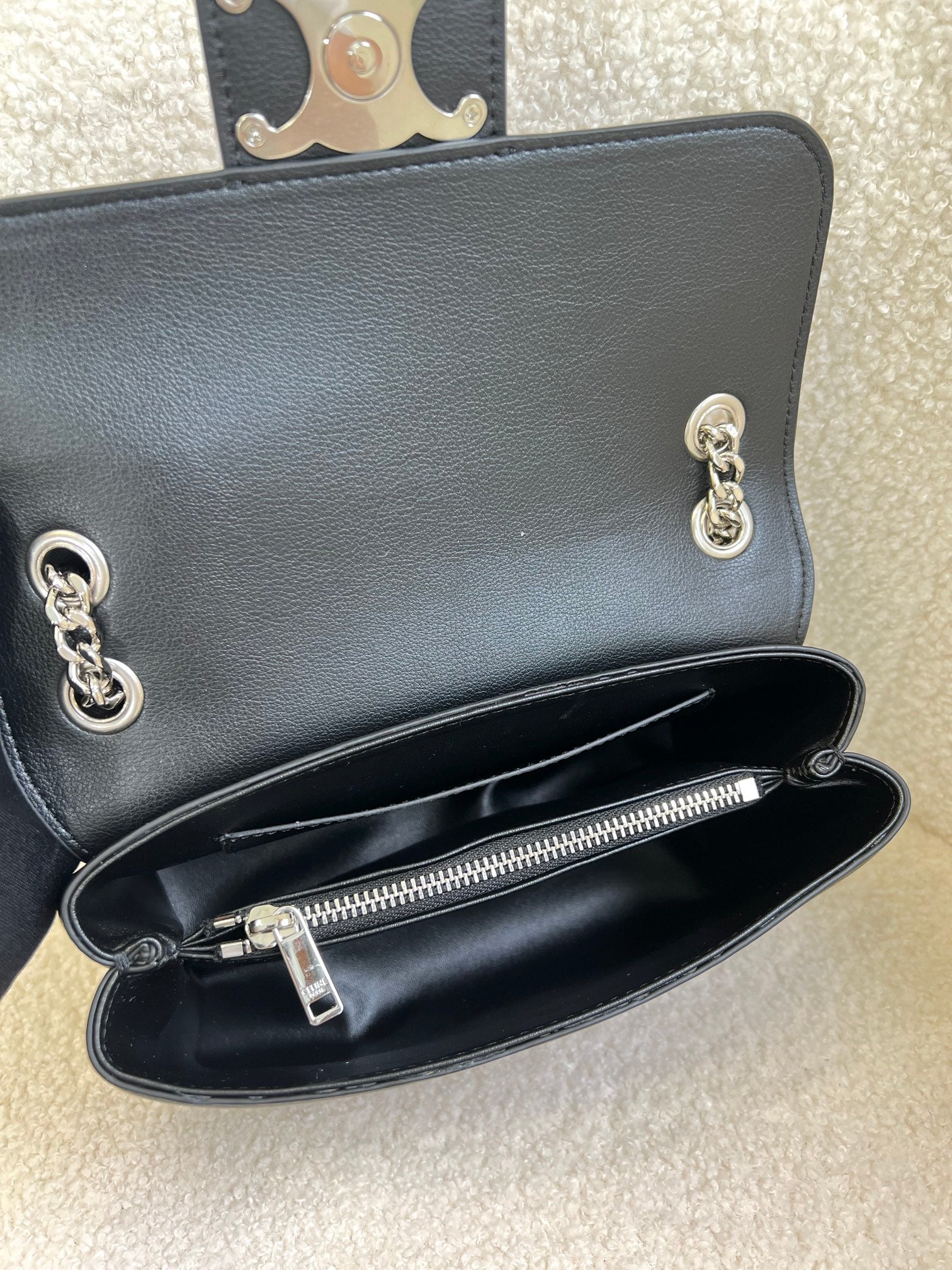 B1X44CL412 Popular   leather bag