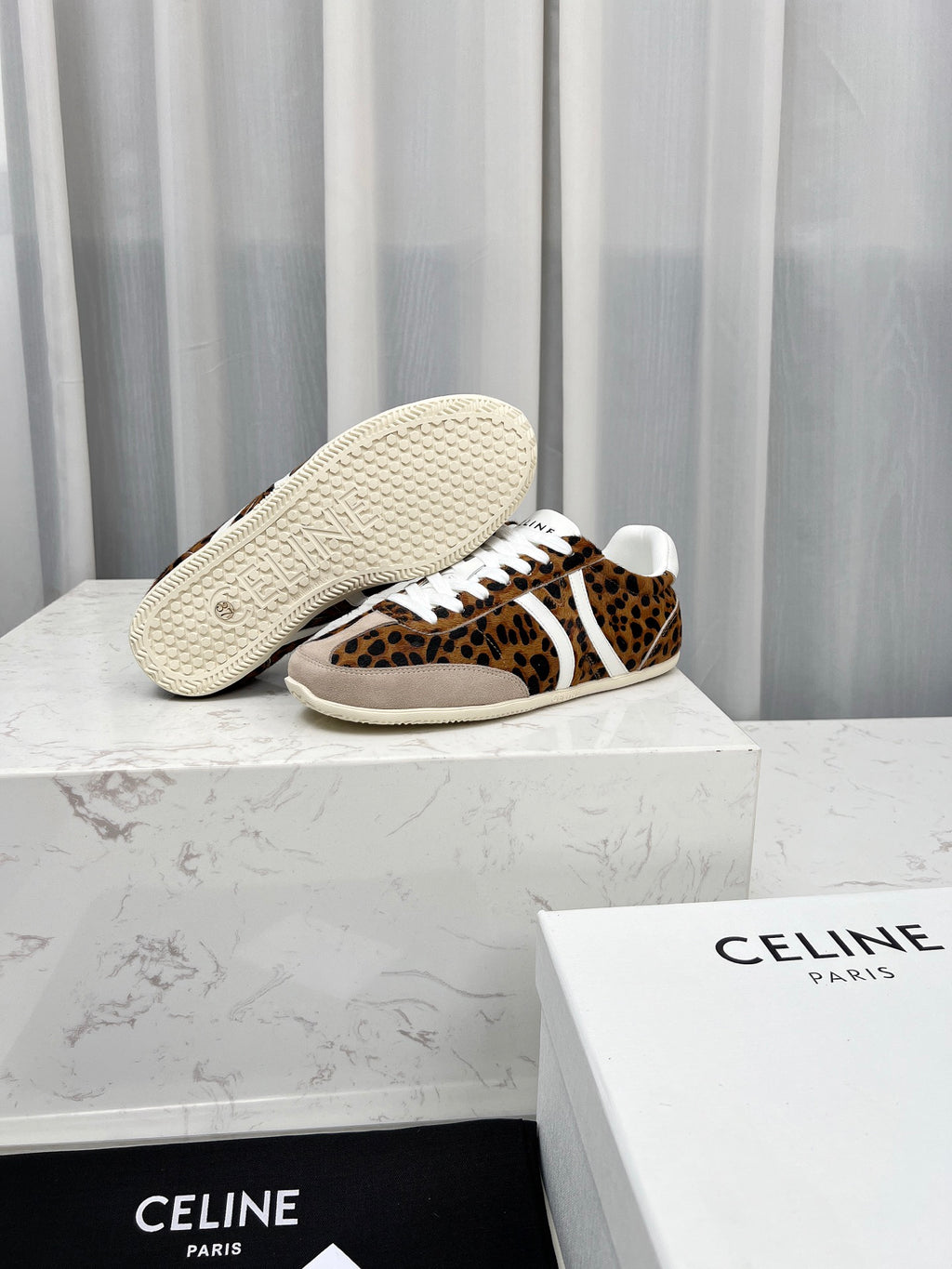 Z2Q105N270 Popular high-quality Shoes