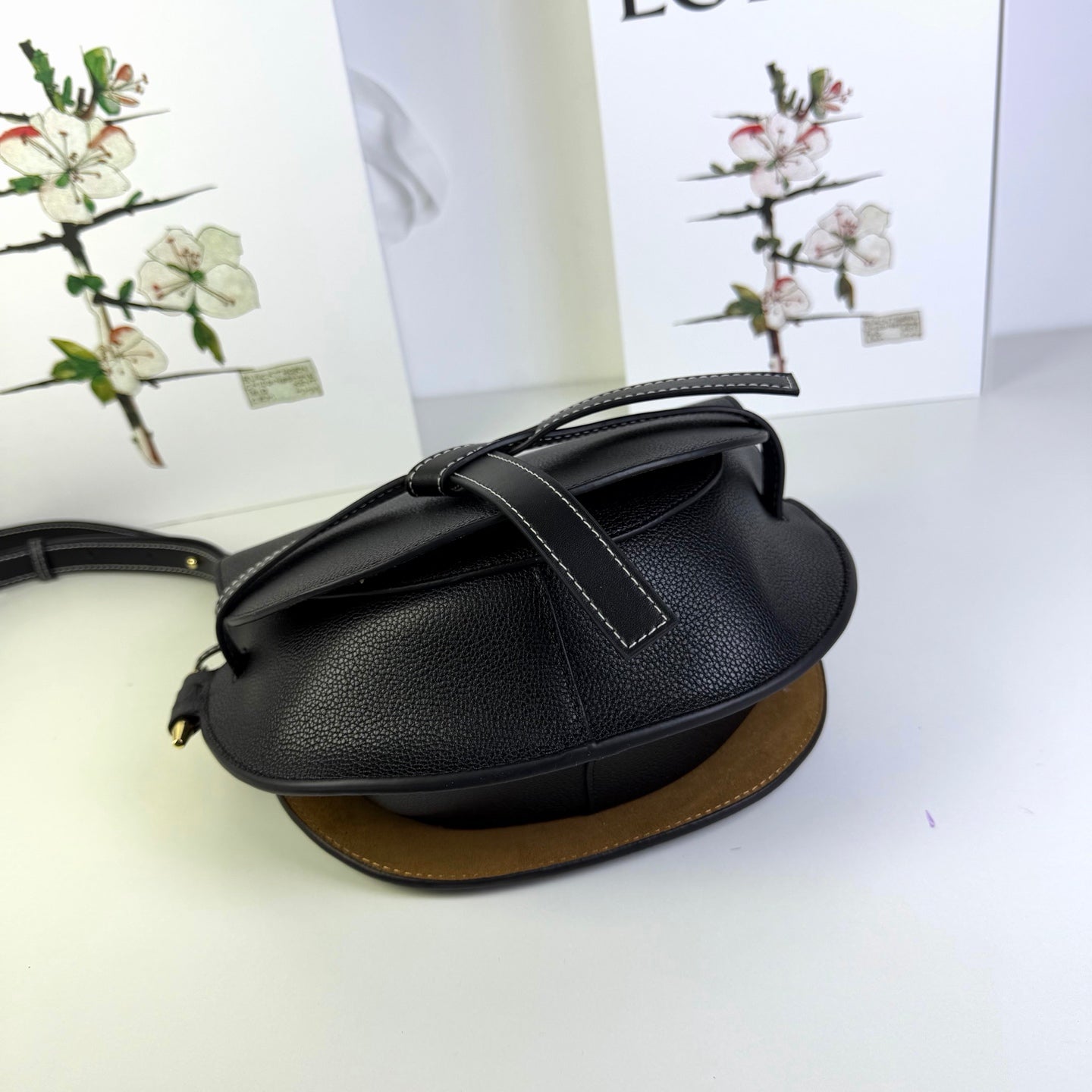 B1R76A27 Popular  leather bag