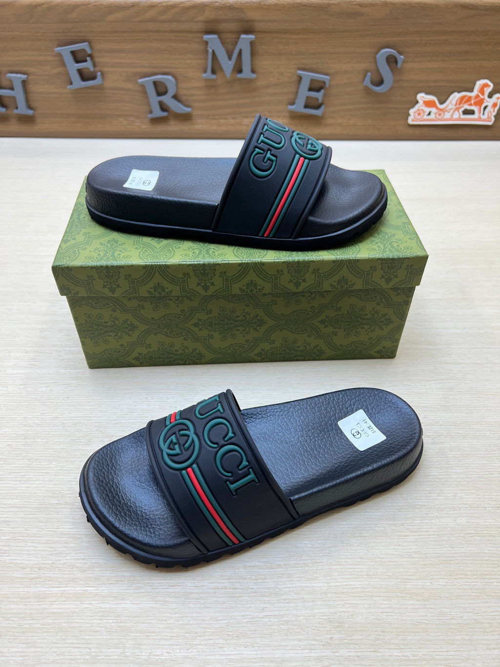 Z5R66B24 Popular  Slippers