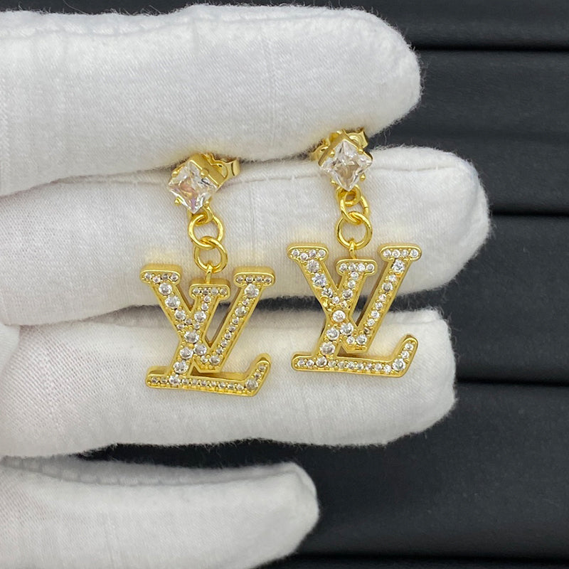 X1Z94E997E Popular Earrings
