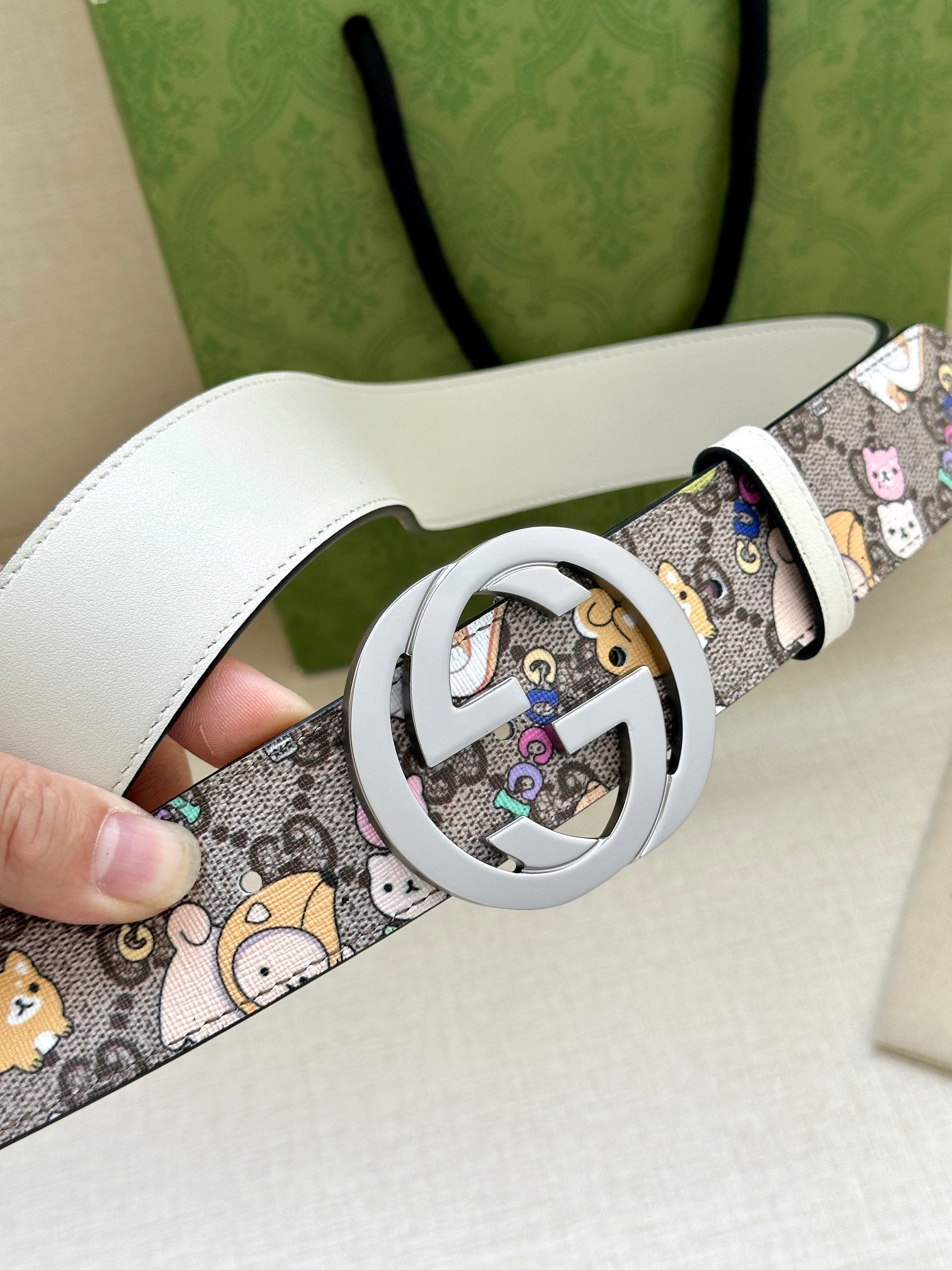 P1R55B208 Popular High quality belt With full package