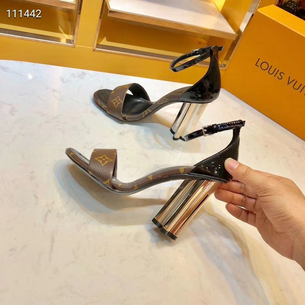 Z2R45E30  Popular leather High heels