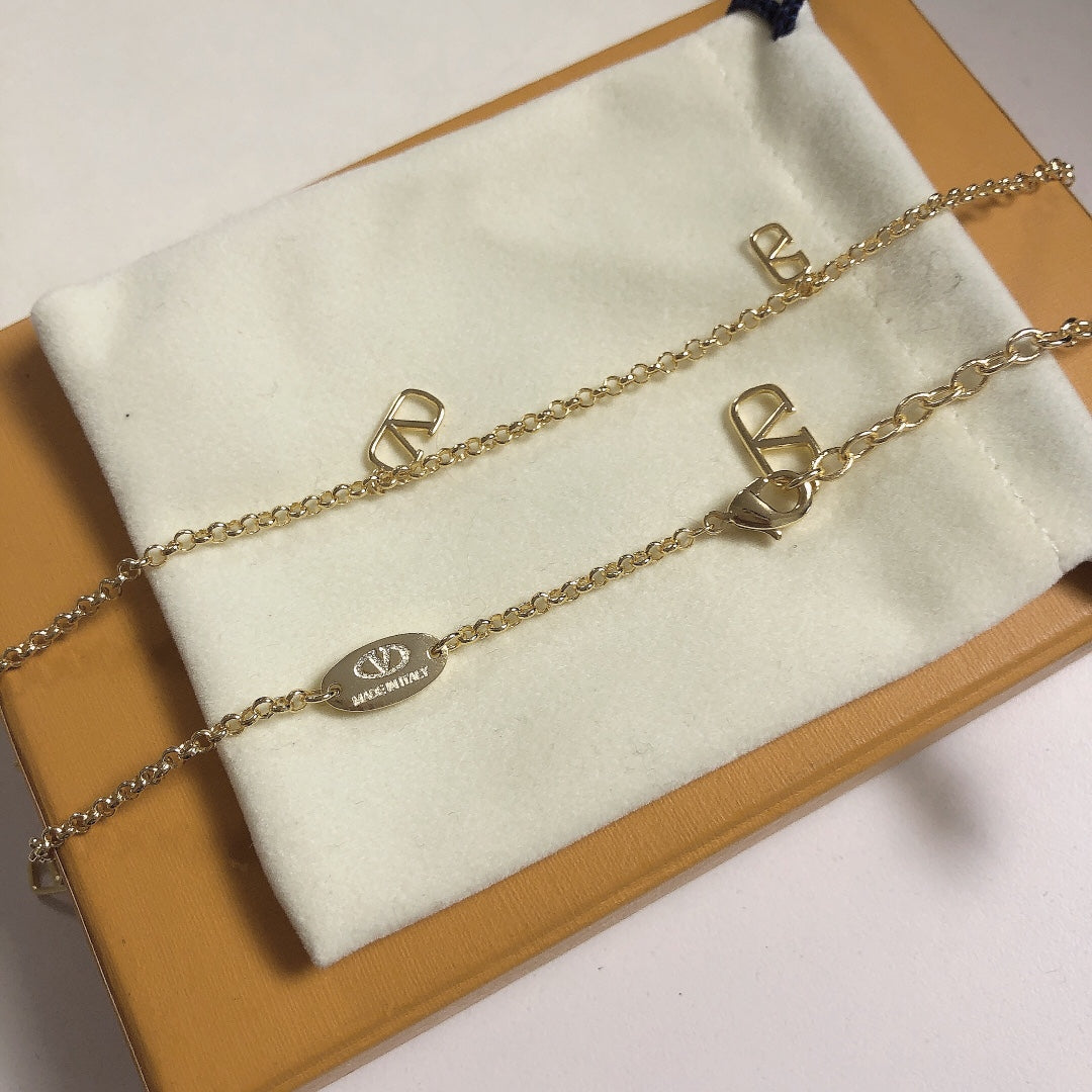 X1N46VL3X Popular Necklaces