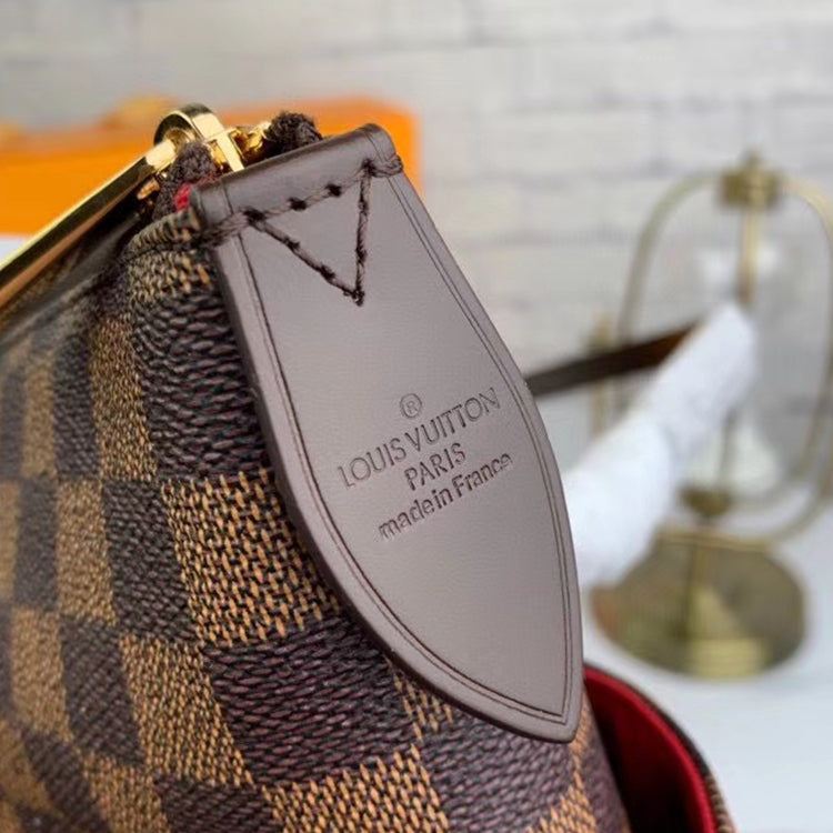 B12X51E108 Popular  leather bag 