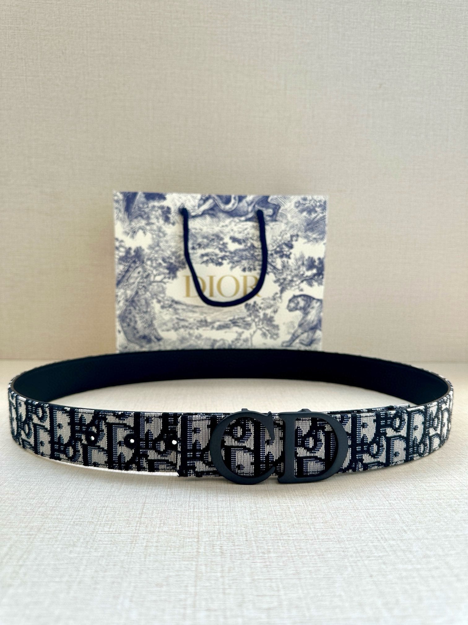 P1R55D207 Popular  High quality belt With full package