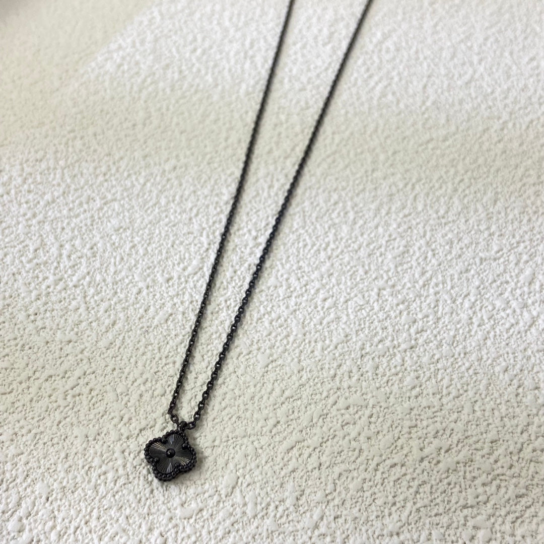X5X94VA185K  Popular rings,earrings, bracelets,necklaces