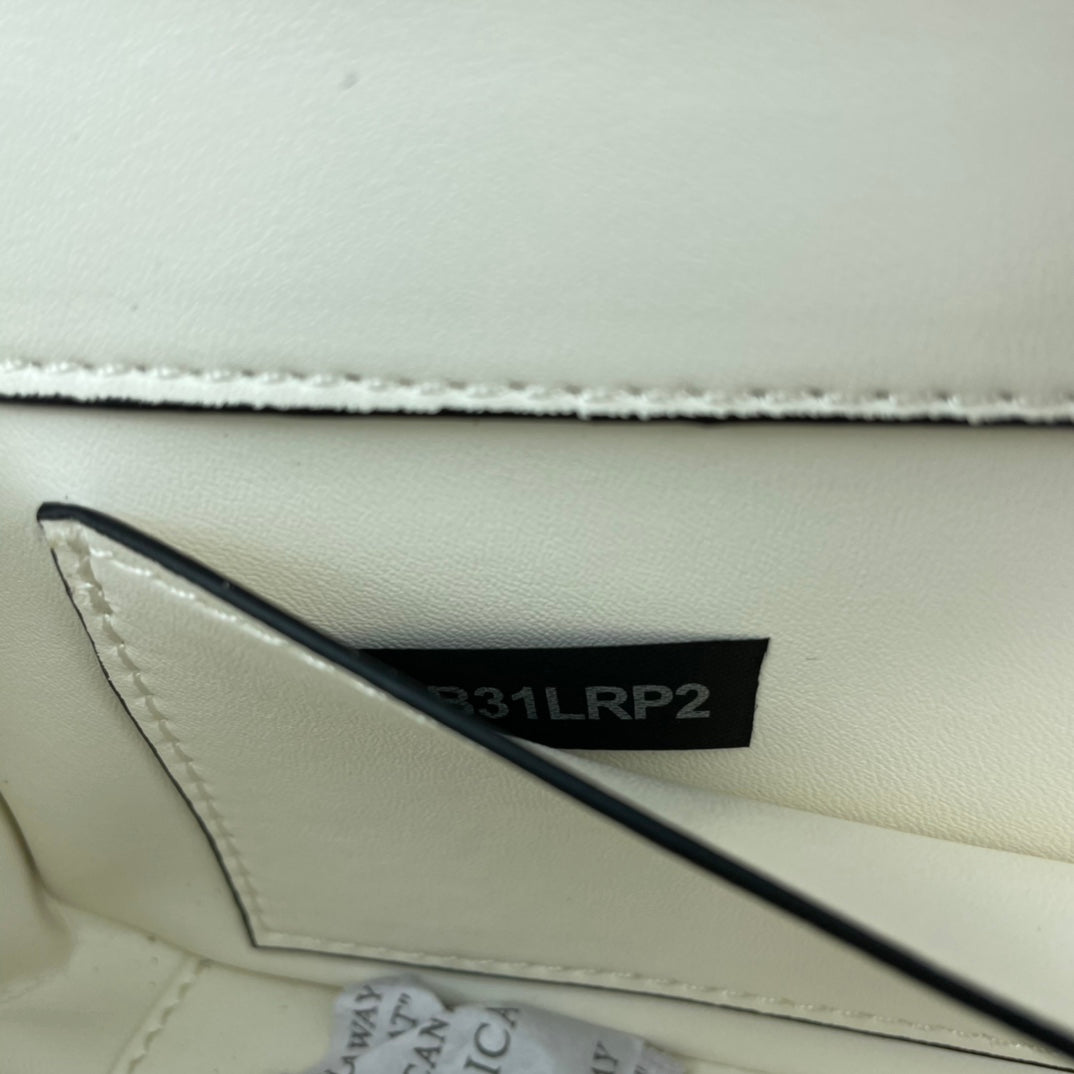B1W35VL114 Popular  leather bag
