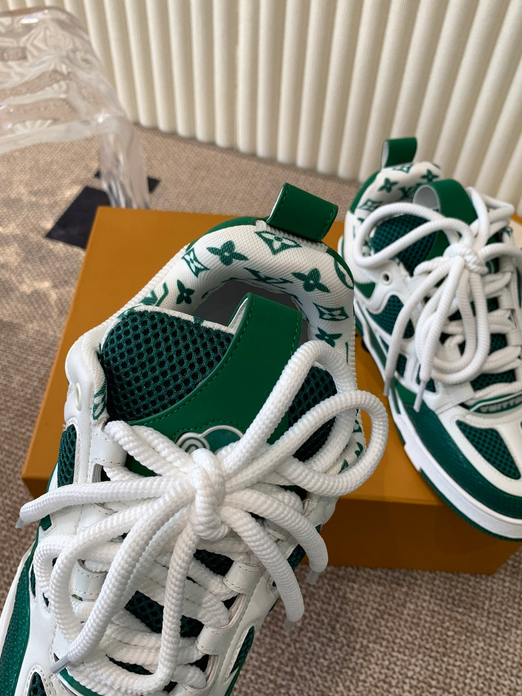 Z2Q95E183  Popular high-quality Shoes