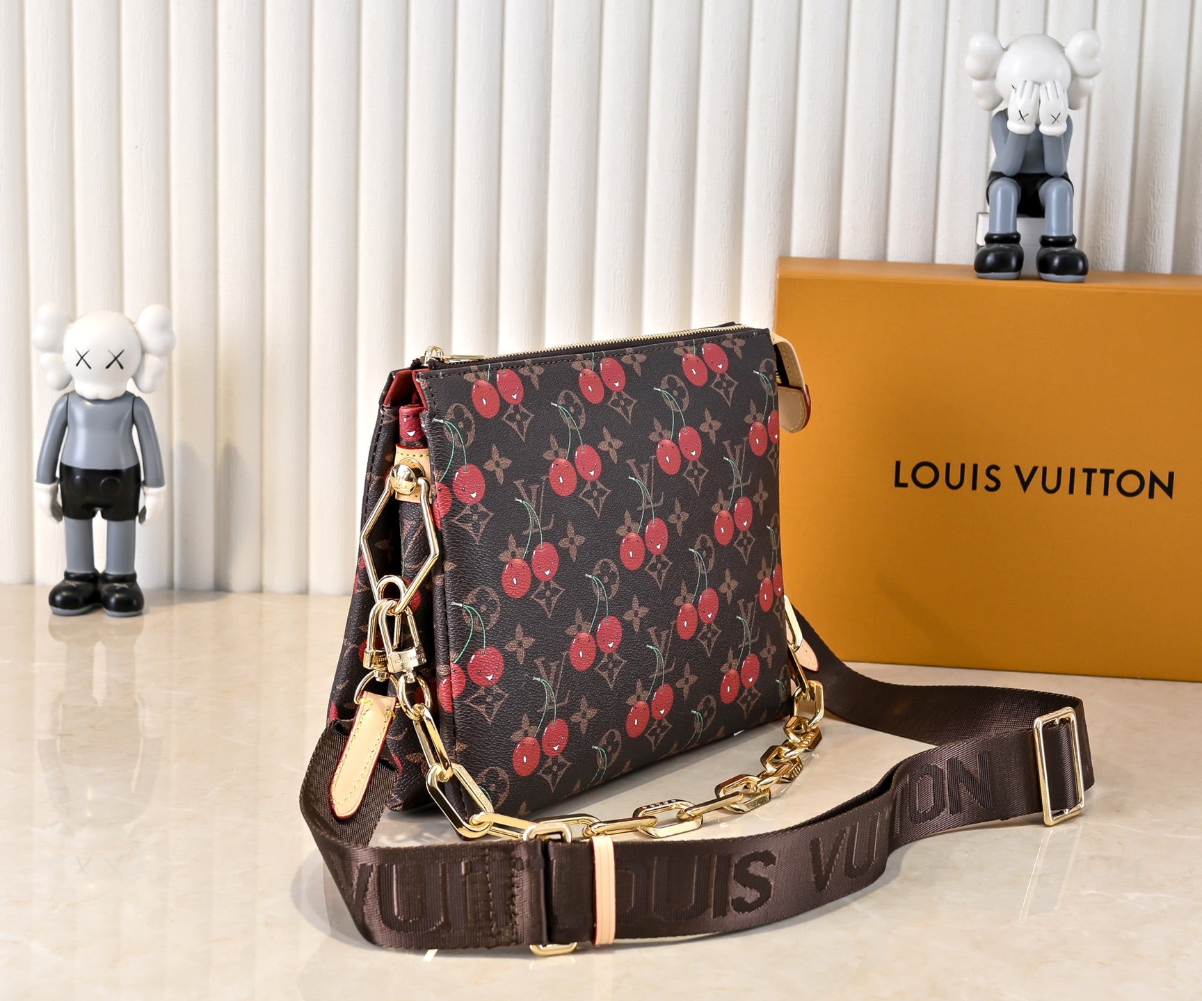 B1R15E29 Popular   bag