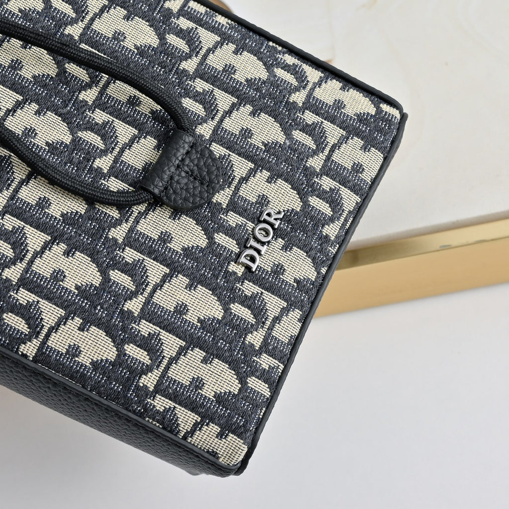 B1P36D82 Popular  bag