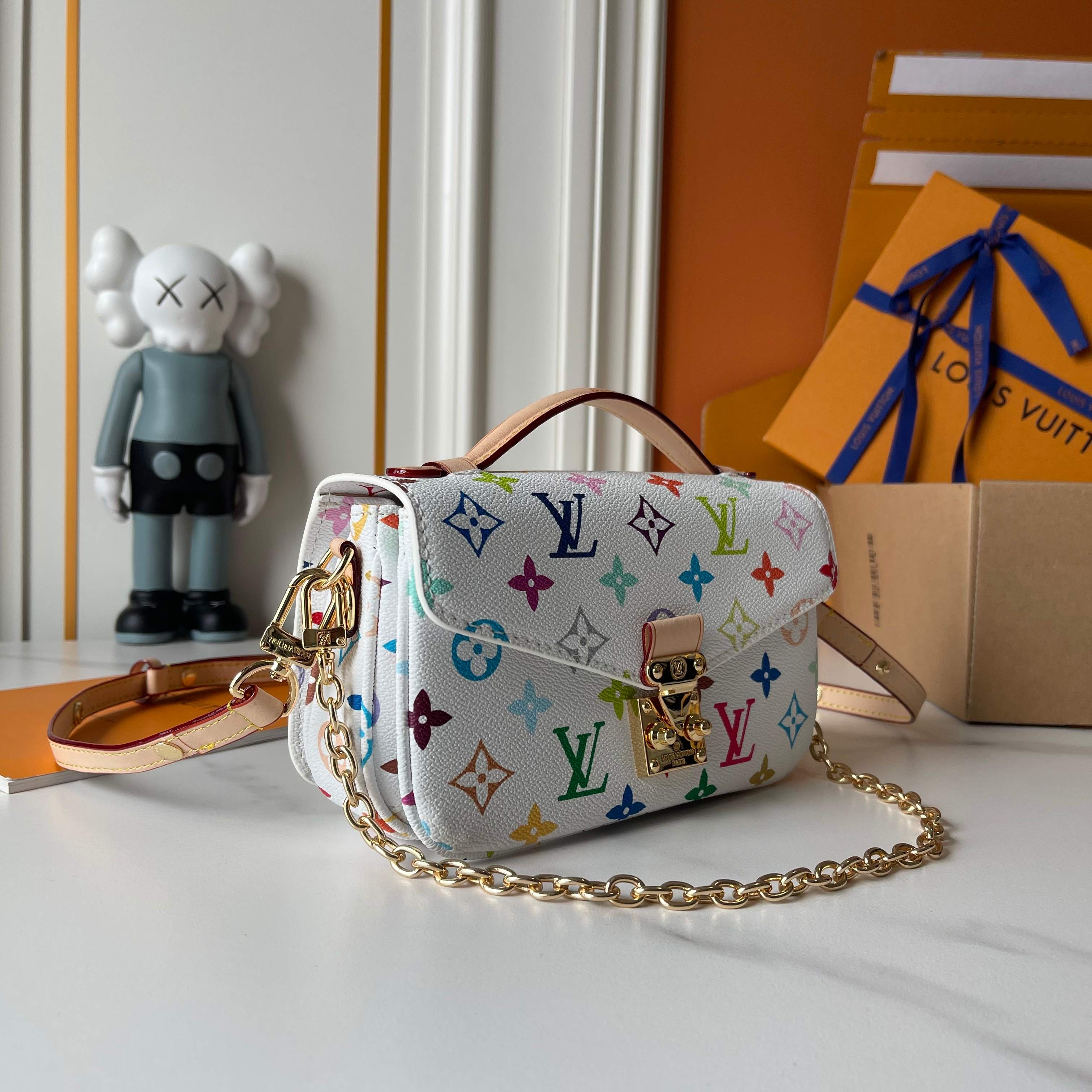 B1N55E38 Popular  leather bag