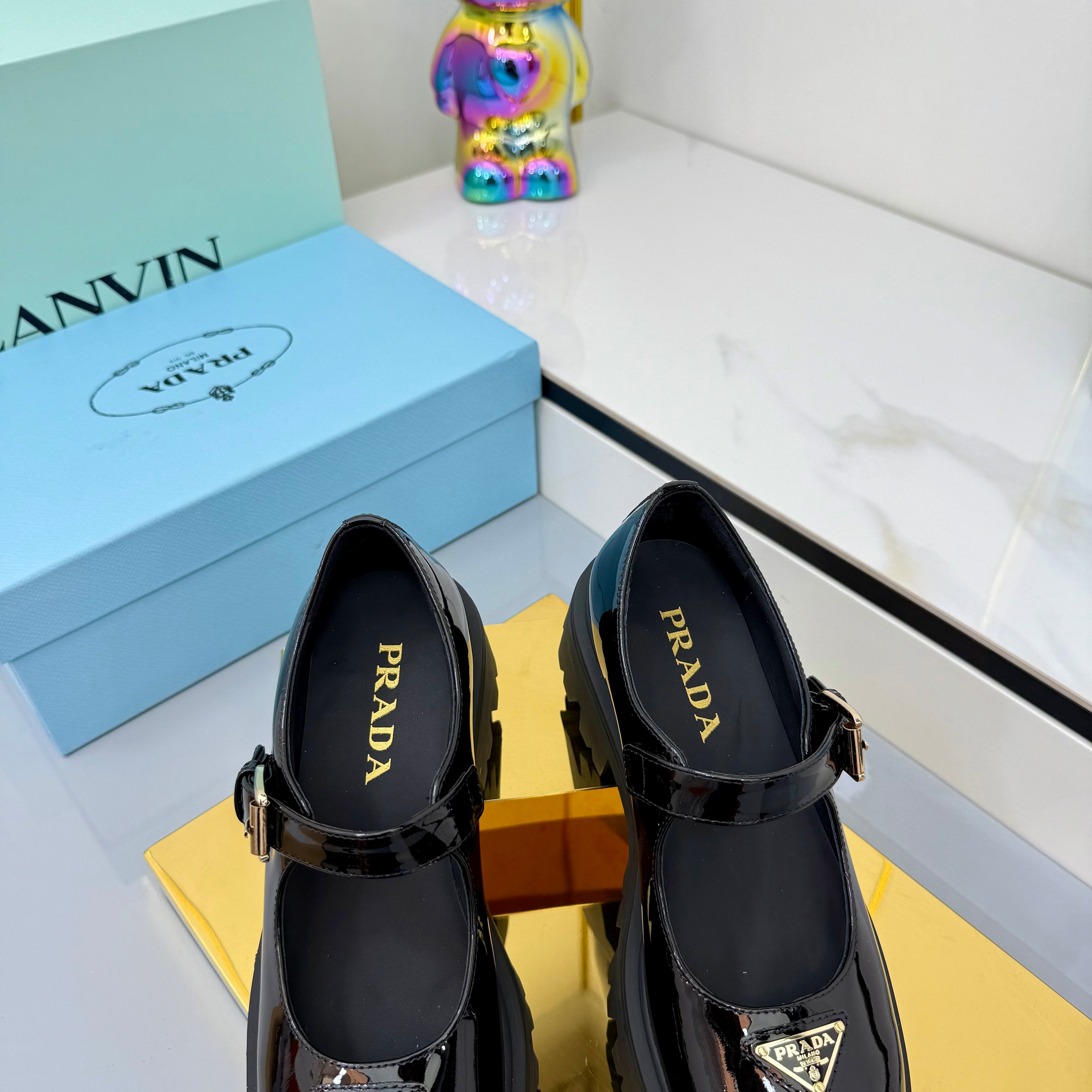 Z2Q105P308 Popular high-quality Shoes