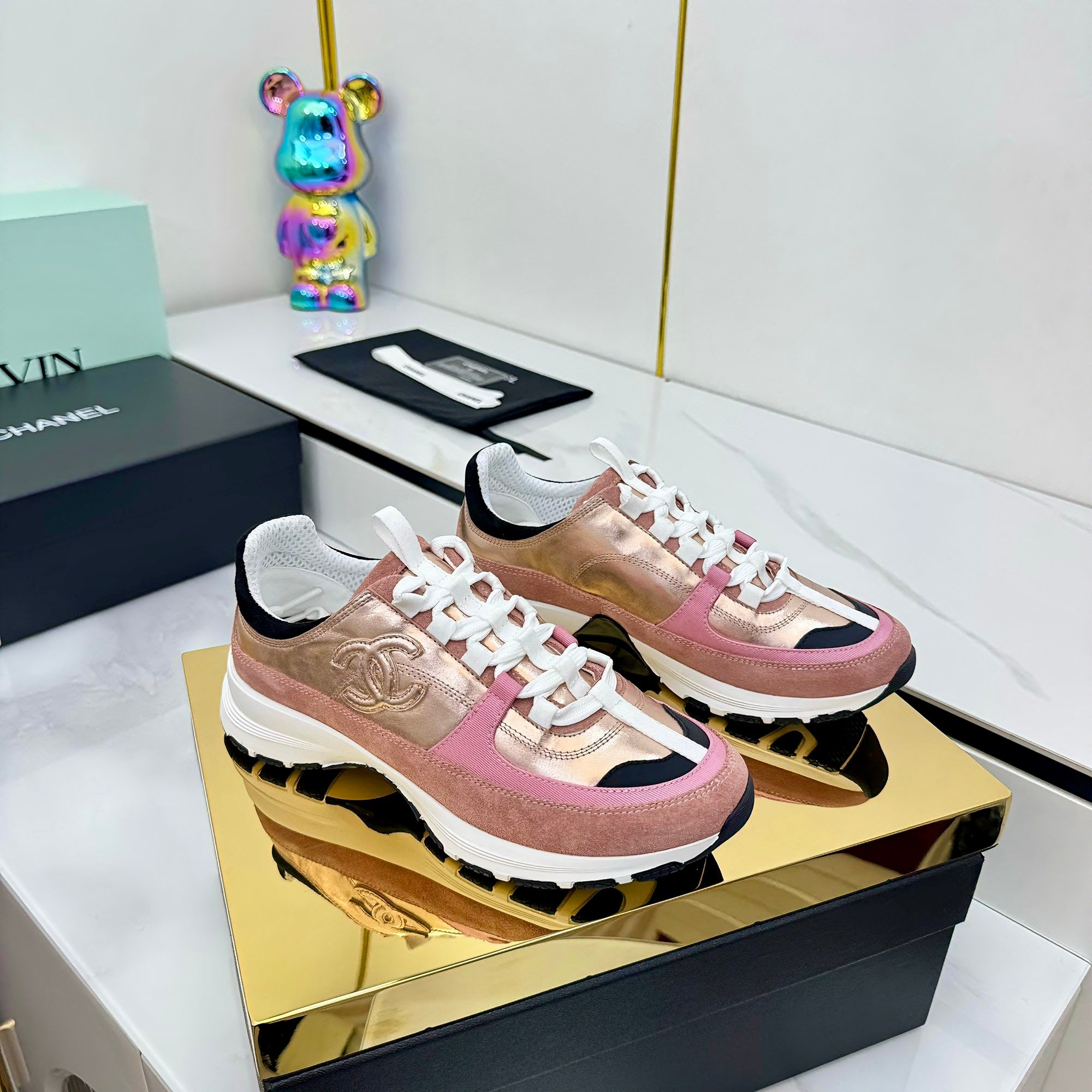 Z2R85C6  Popular high quality shoes